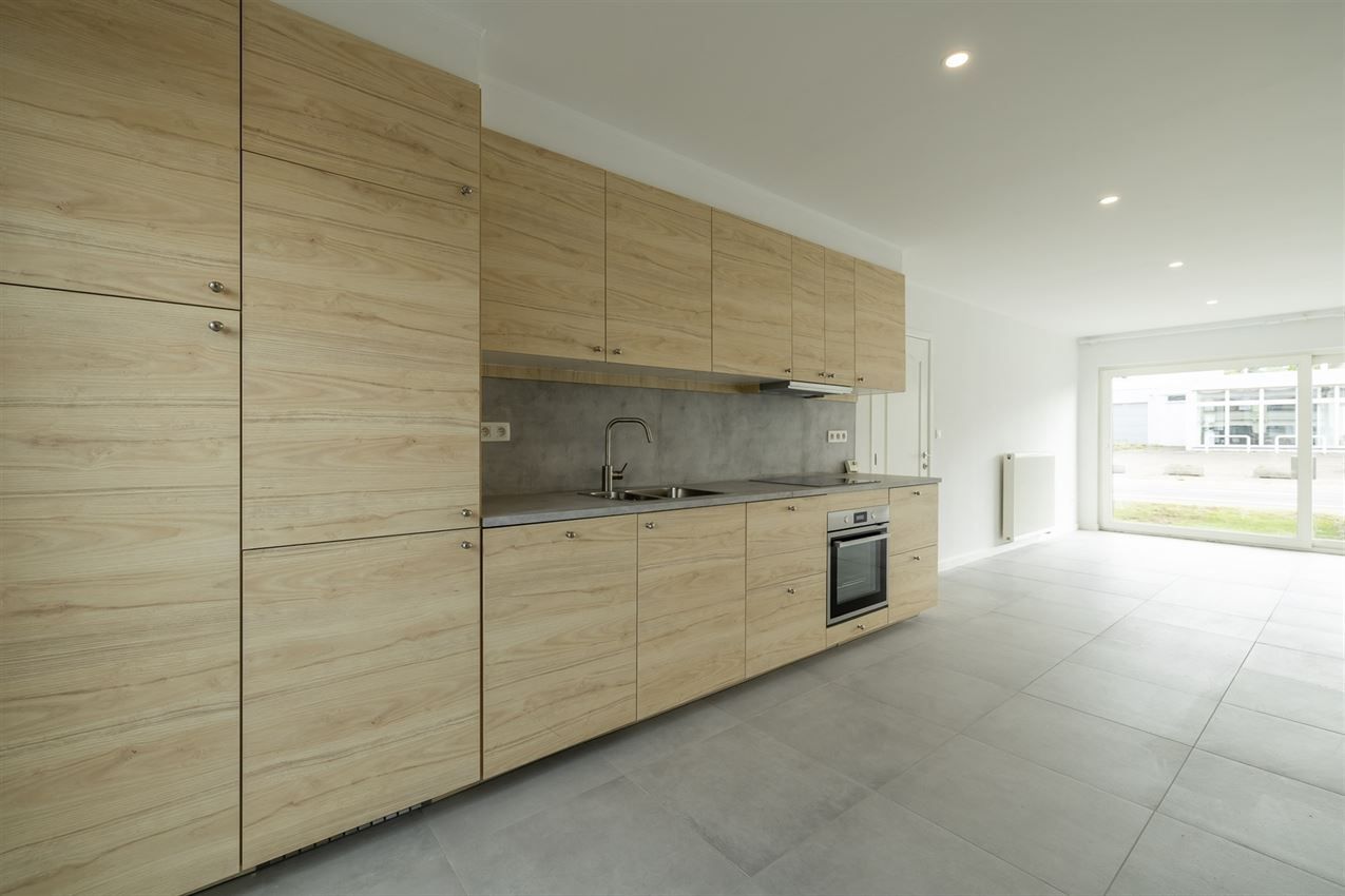 Gelijkvloers appartement, twee slpk., autostaanplaats foto 7