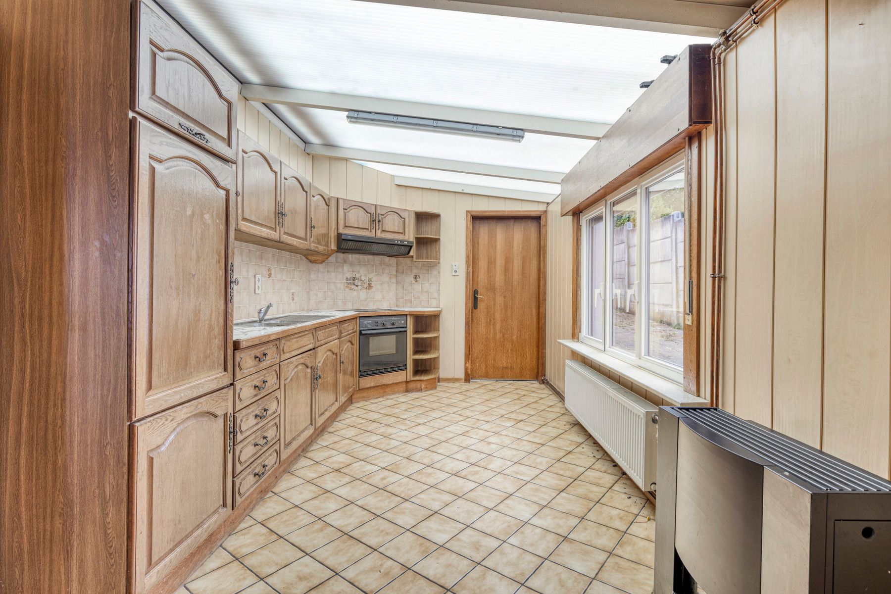 Te renoveren woning met zuidgerichte tuin foto 9