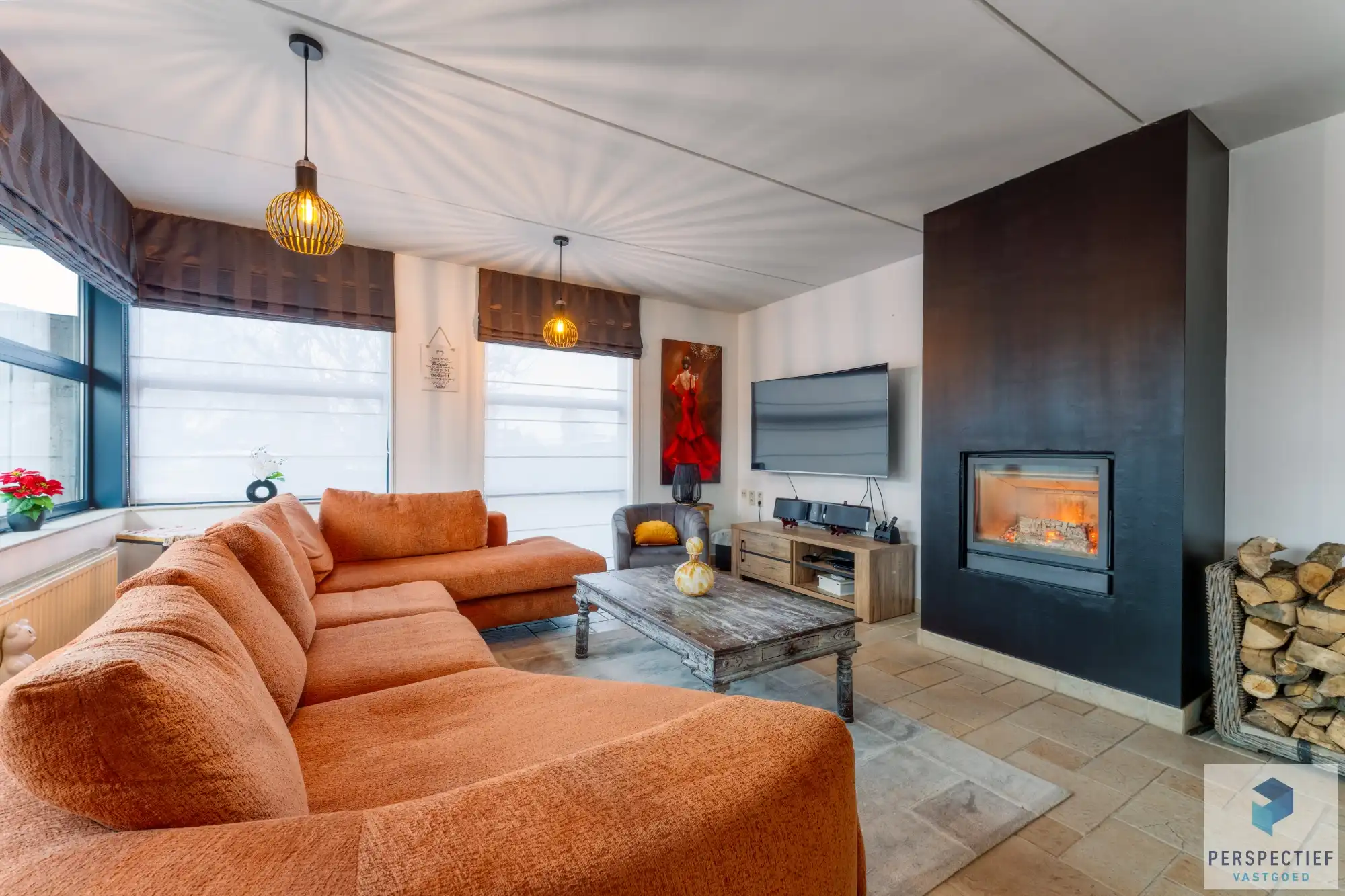 Centraal gelegen villa  met mooie tuin op 734 m² foto 8