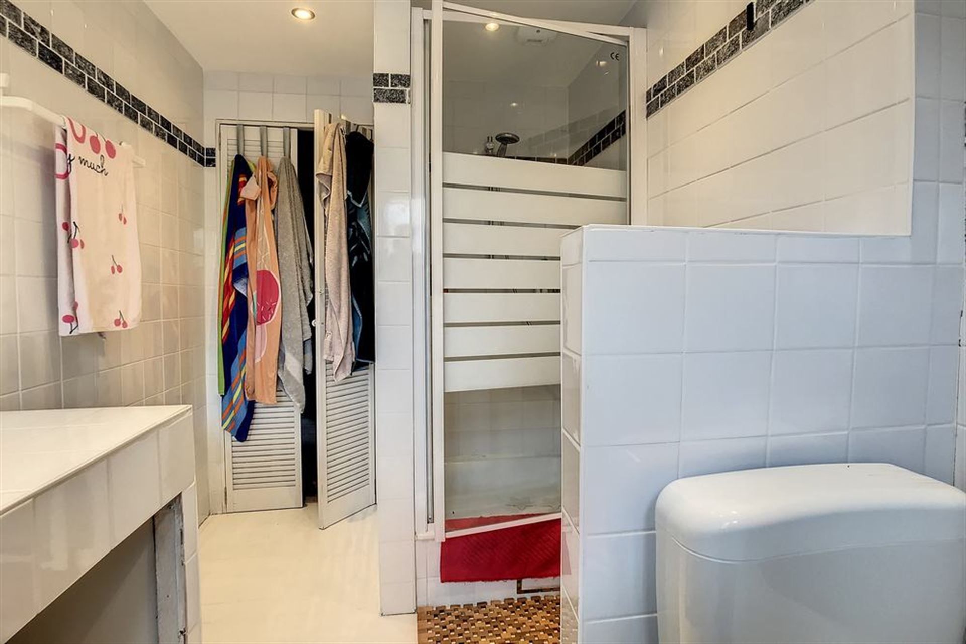 Gerenoveerde woning foto 19