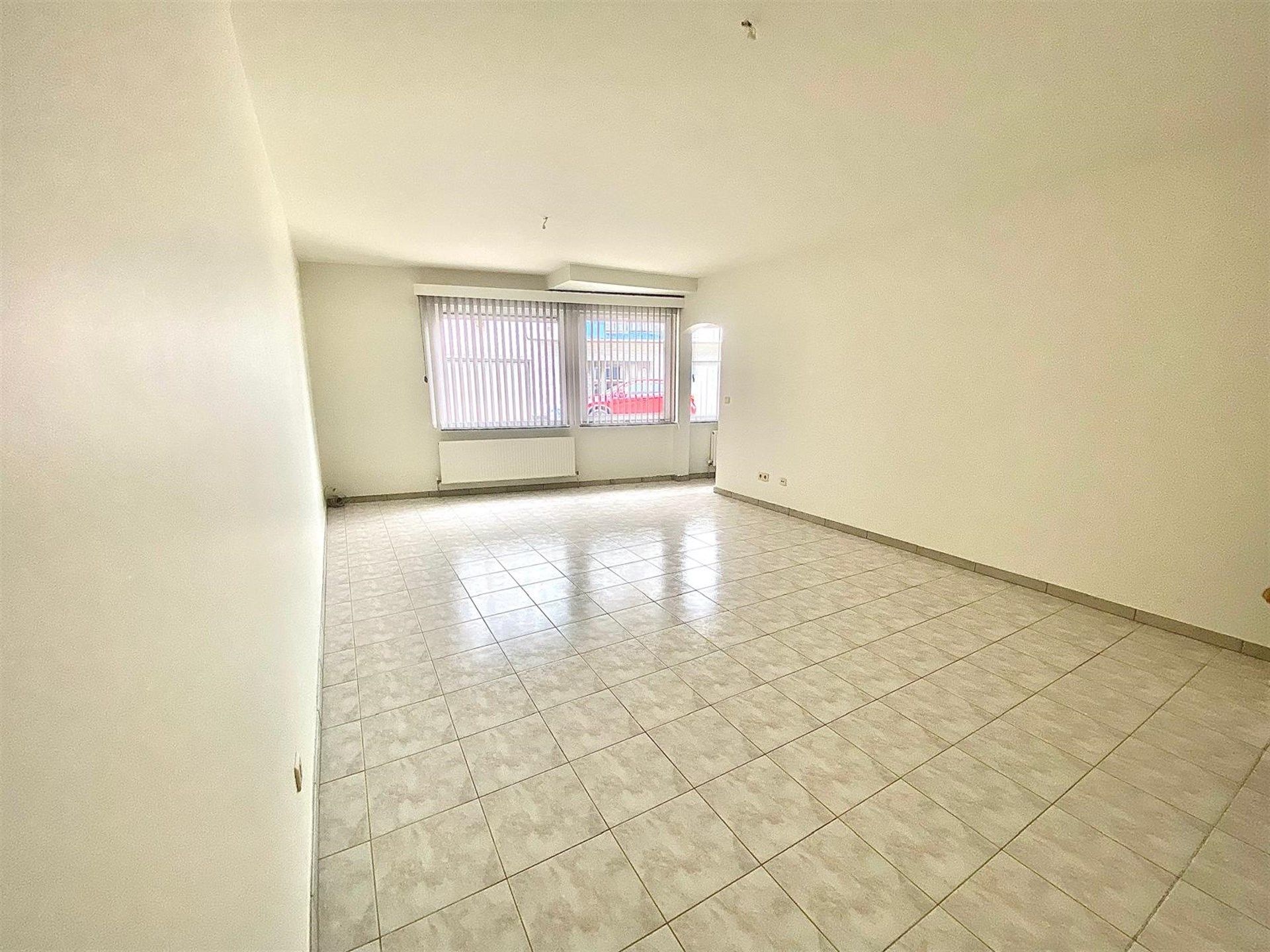 Appartement met twee slaapkamers te Aalst foto 2