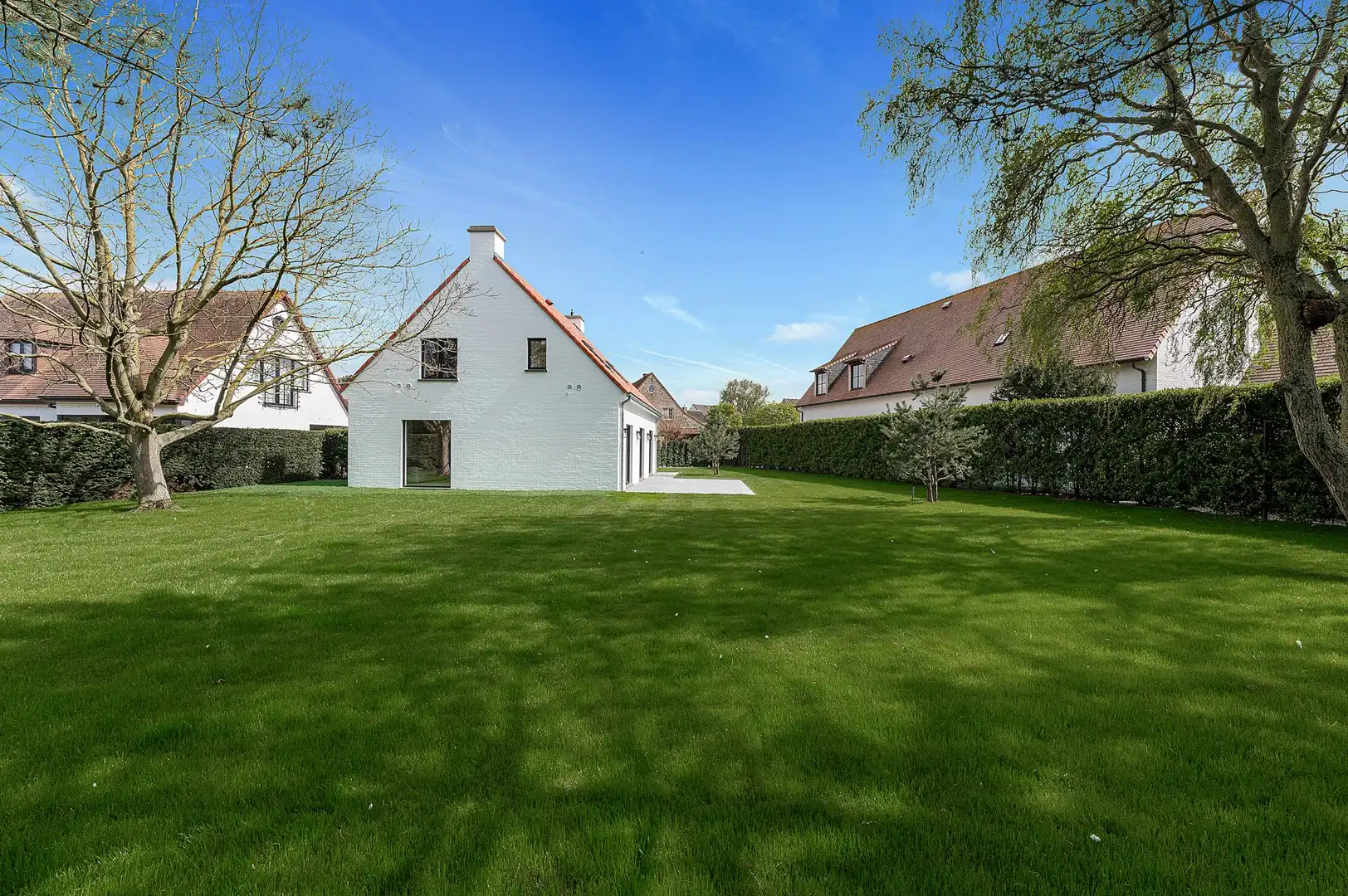 Prachtig gerenoveerde villa, rustig gelegen in een residentiële omgeving aan de rand van Knokke. foto 14