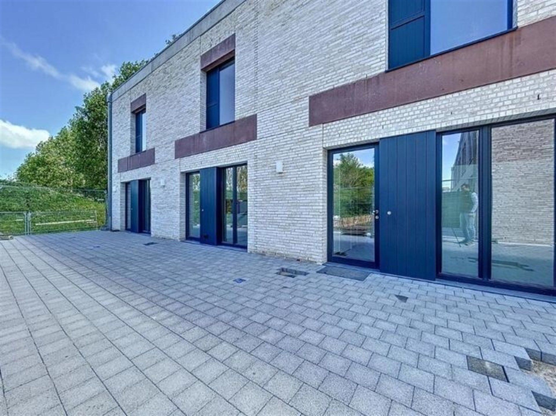 Uniek gelegen nieuwbouwwoning midden in het groen foto 2
