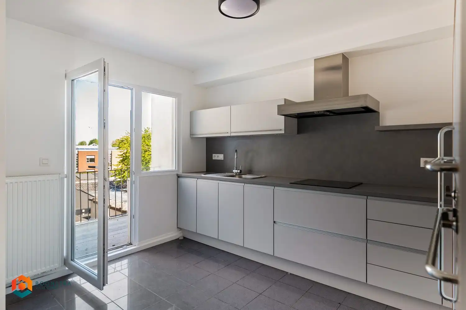 Gerenoveerd 2 slpkr appartement met uniek zicht op TOP locatie foto 12