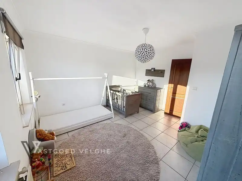 🌿 Goed onderhouden woning met 4 slaapkamers, grote garagebox/werkplaats & energiezuinige voorzieningen in Uikhoven foto 20