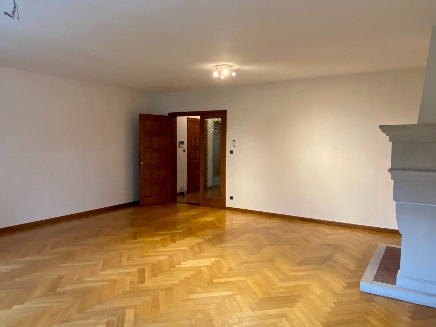 Ruim en licht appartement met prachtig zicht op groen 🌿: 2 slpk en bureau + garage + terras en tuin + extra ruimte foto 6