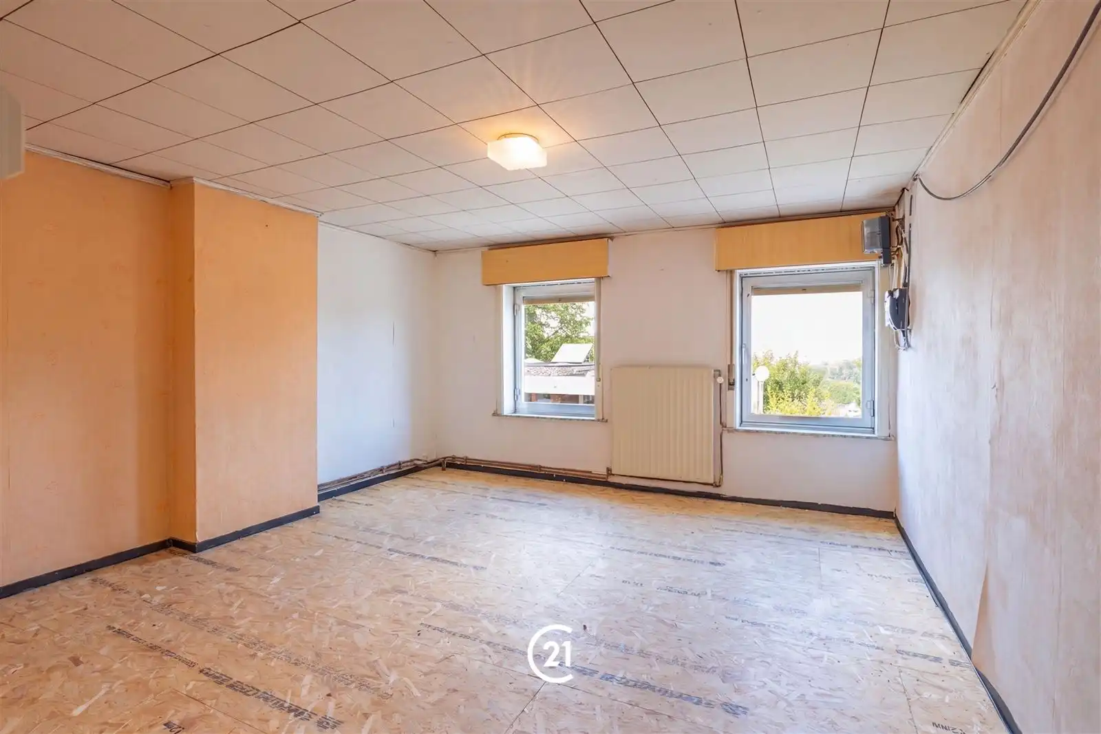  Halfopen woning met garage, tuin en veel potentieel! foto 11