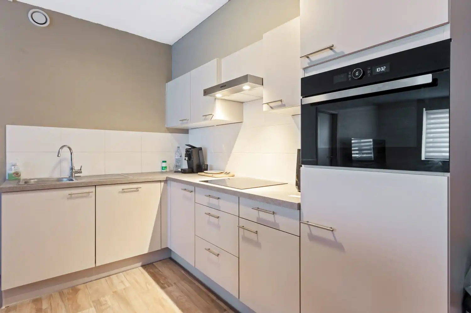 Instapklaar gelijkvloersappartement met 2 slaapkamers! foto 6