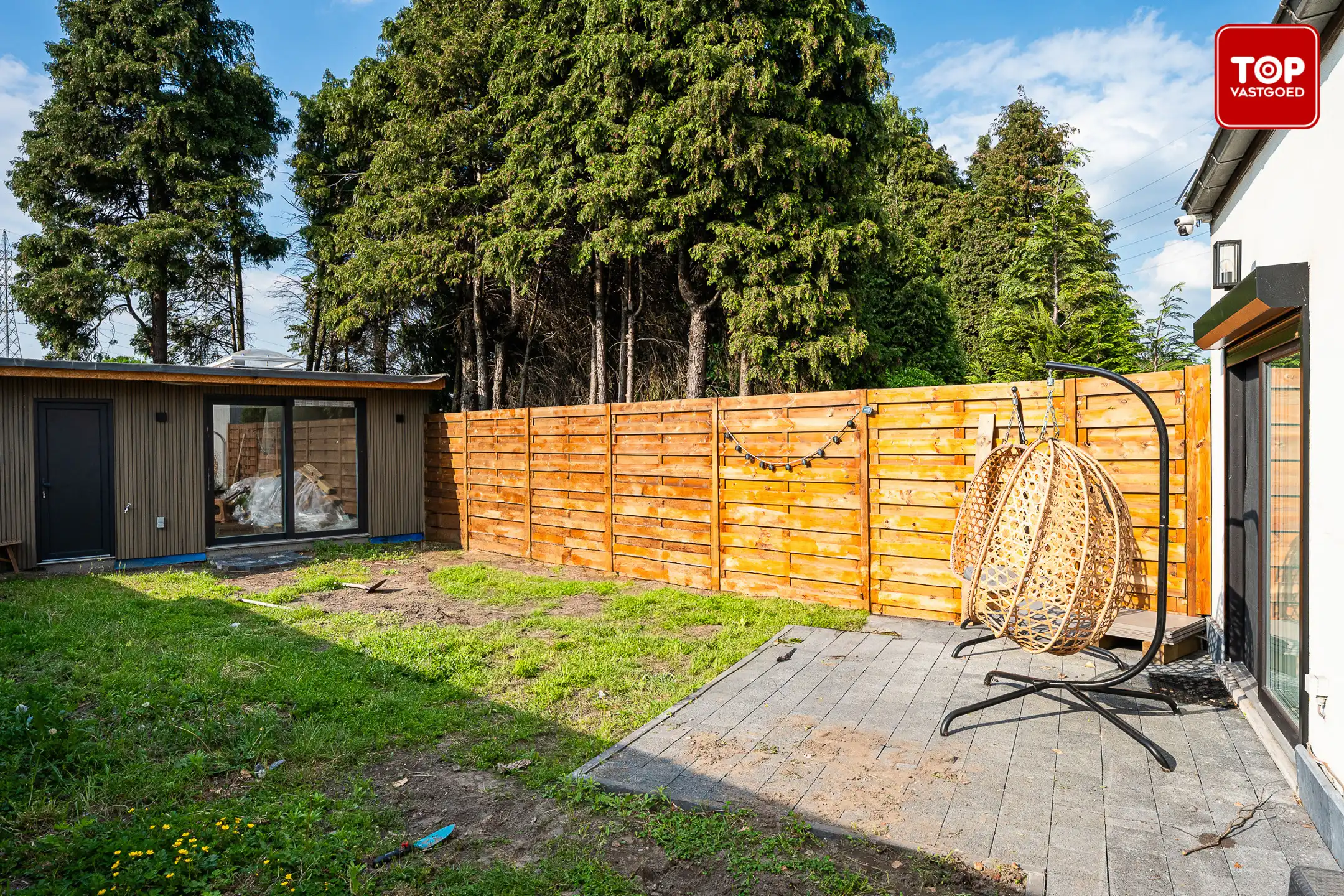 Gerenoveerde open bebouwing met 5 slaapkamers en tuin foto 26