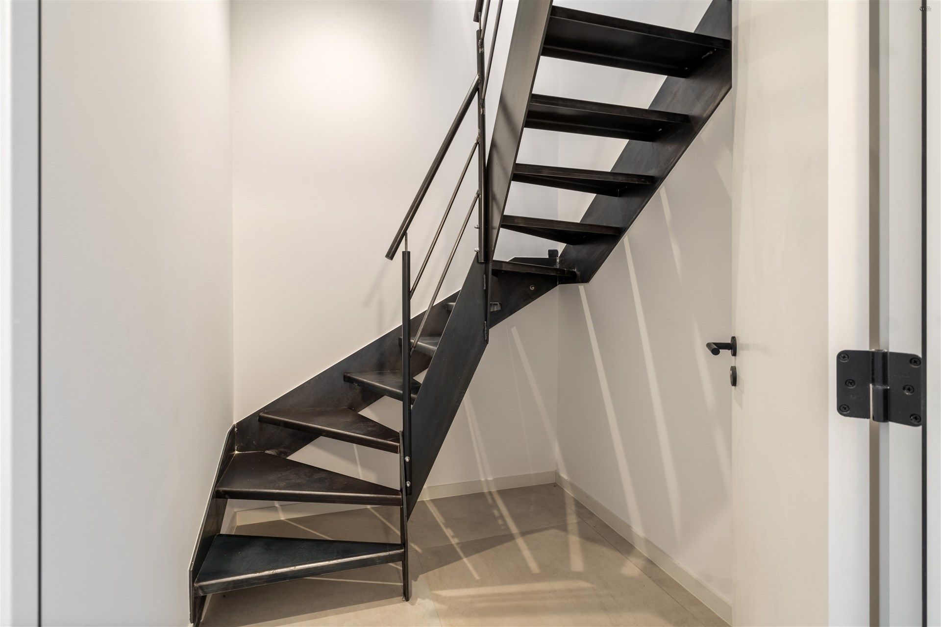 Uniek dakappartement in loftstijl foto 17