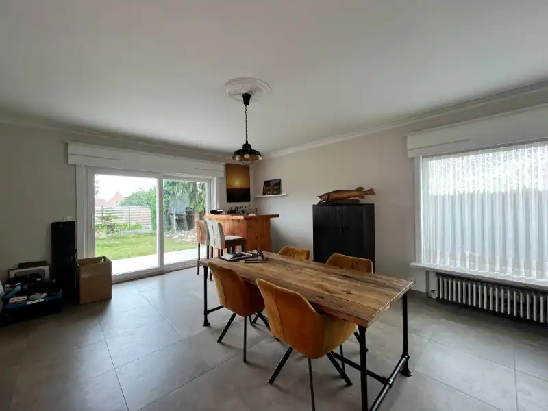 Vernieuwde woning met 4 slaapkamers foto 6
