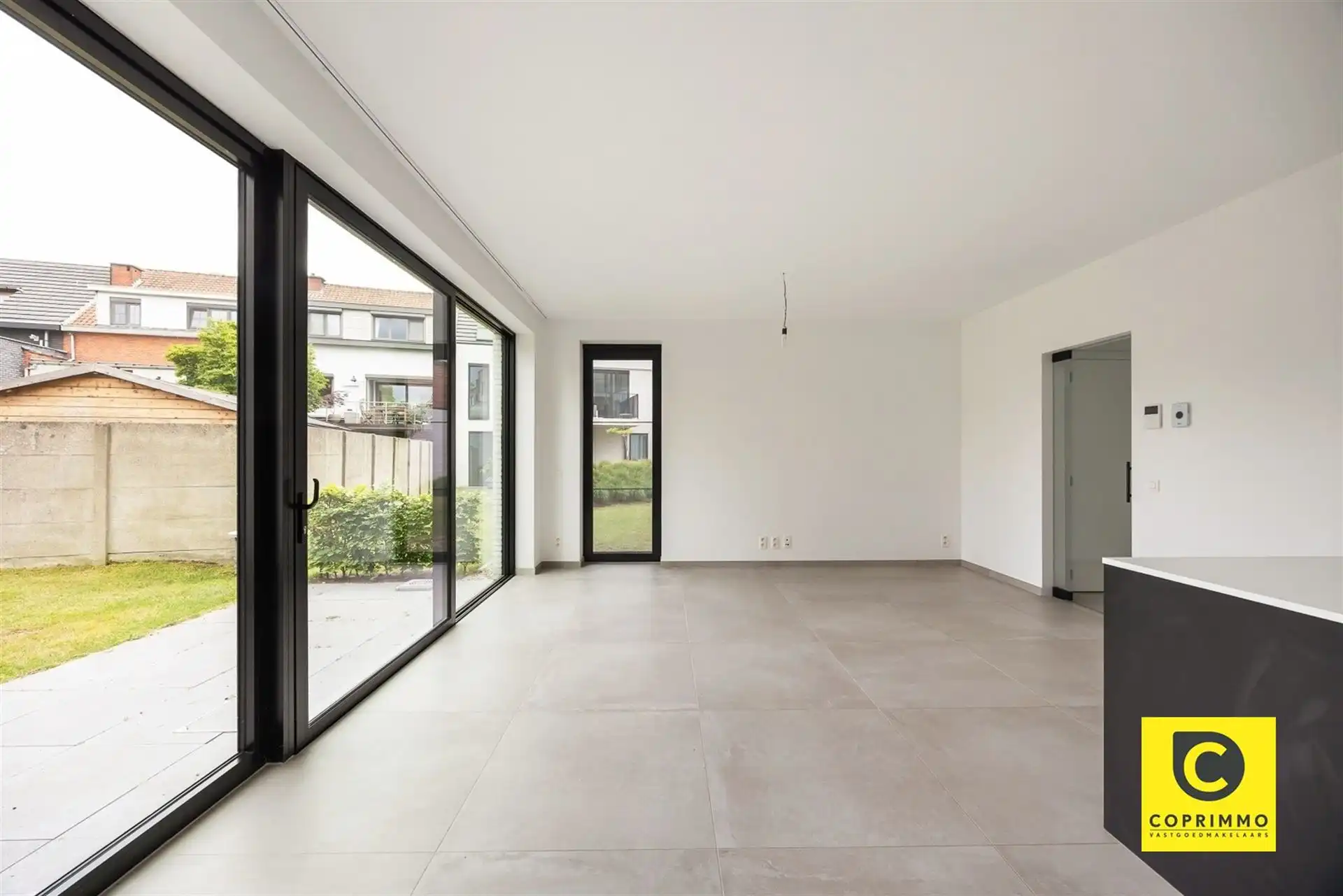 Luxueus 1 slpk app met terras en tuin + parking foto 13