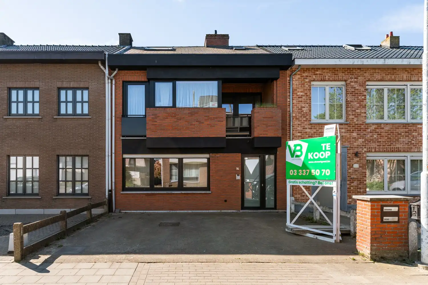 Tof gelijkvloers appartement met 2 slaapkamers, tuin en zwembad foto 21