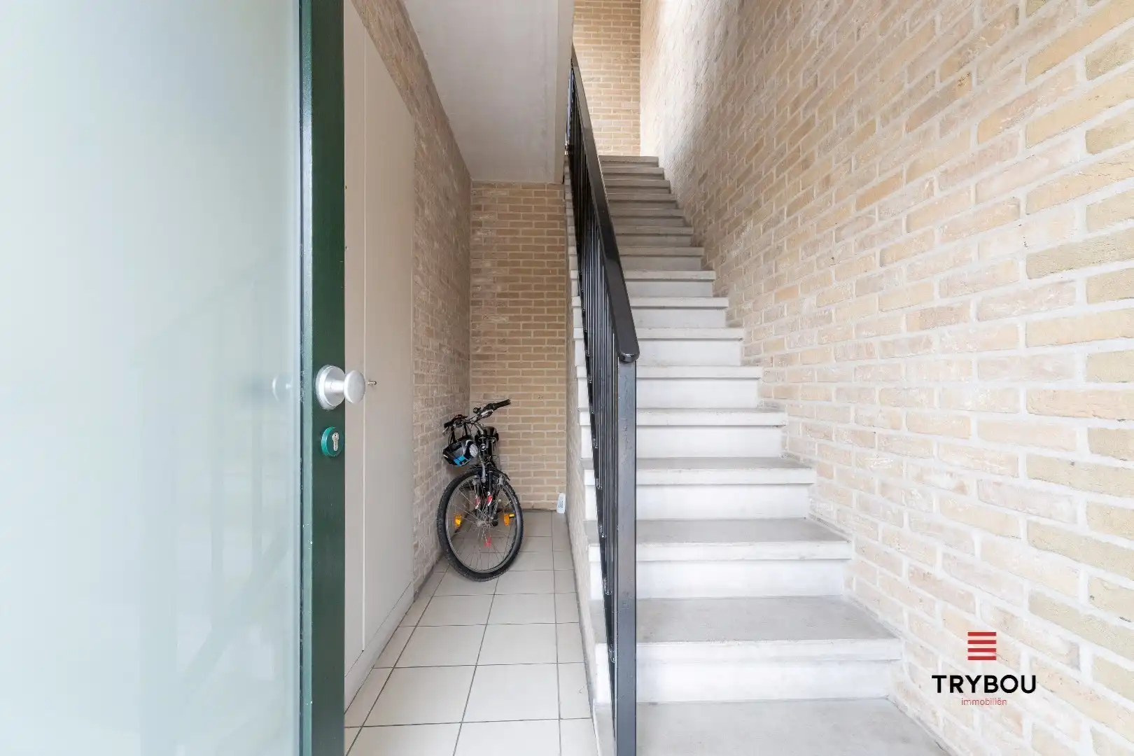 Ruim, instapklaar appartement met garage te koop in Langemark-Poelkapelle foto 25