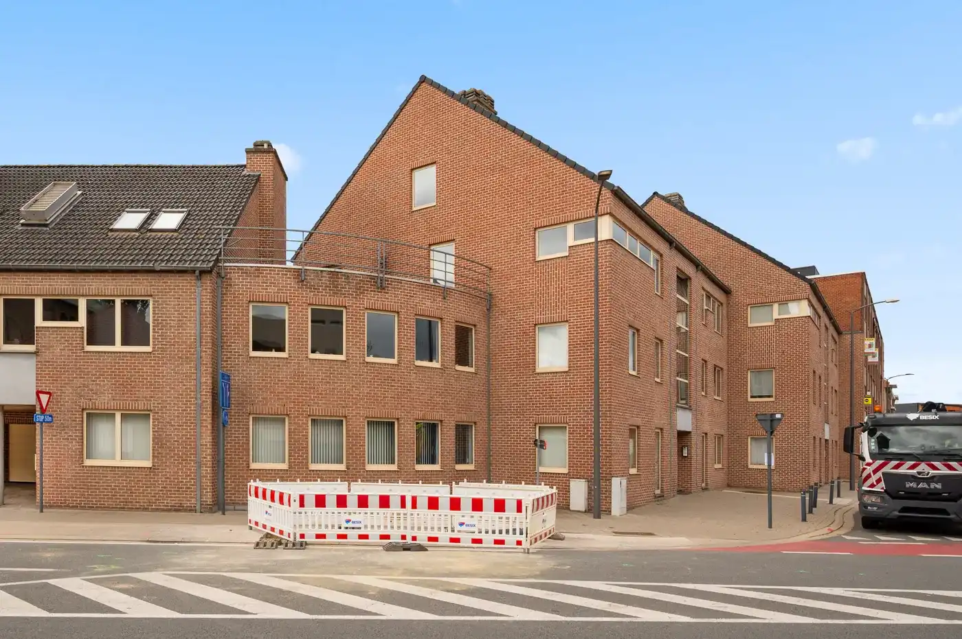 Modern 3 slpks app. met prachtig ruim en zonnig terras foto 21