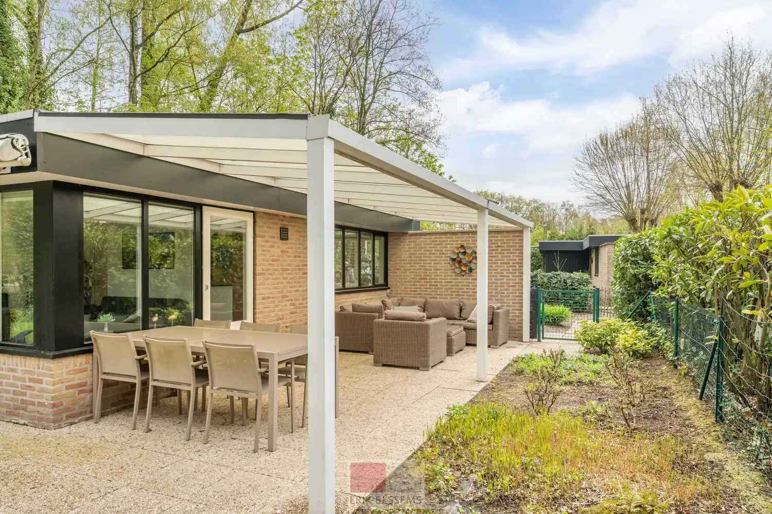 Prachtige, gelijkvloerse vakantiewoning op een toplocatie, vlak bij de grote vijver van de Sonnevijver. foto 23