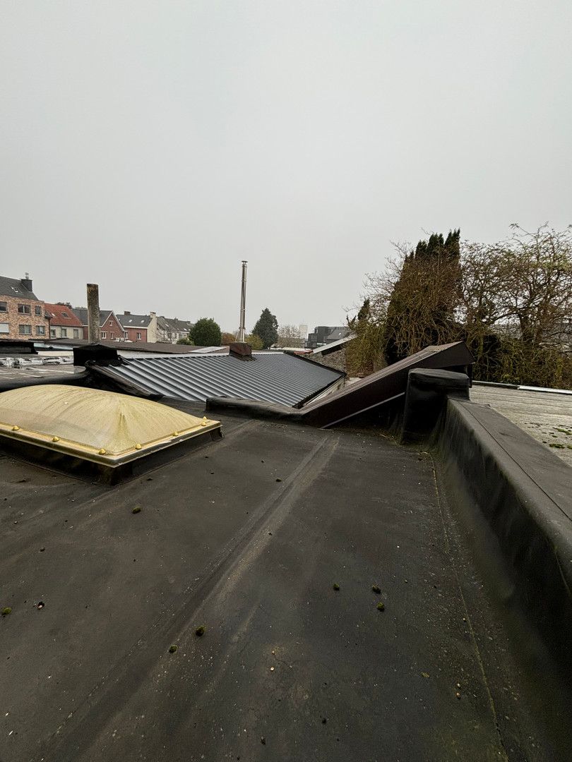 Te renoveren gesloten woning in Aalst foto 8