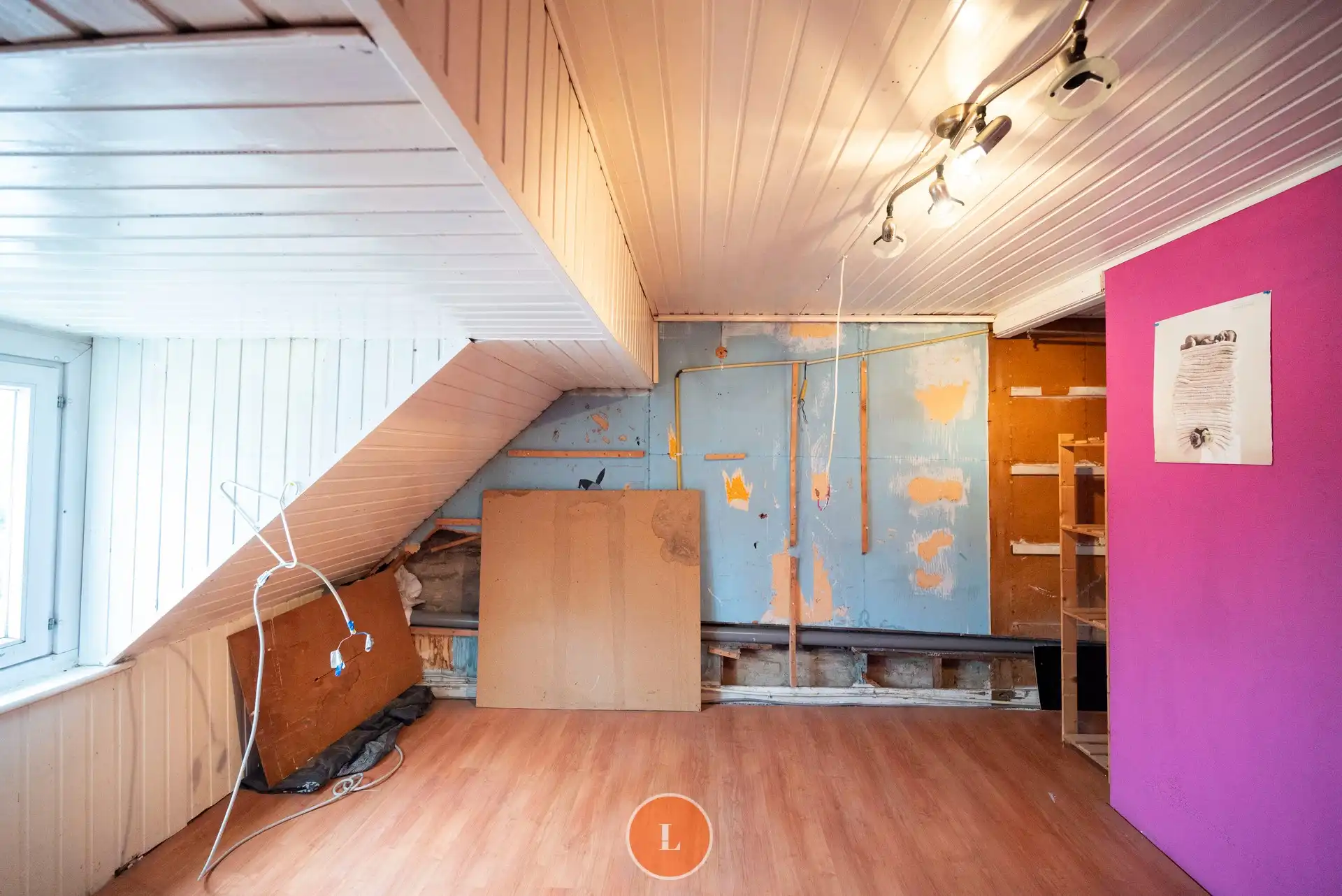 Te renoveren woning met veel potentieel en tuin in Menen foto 14