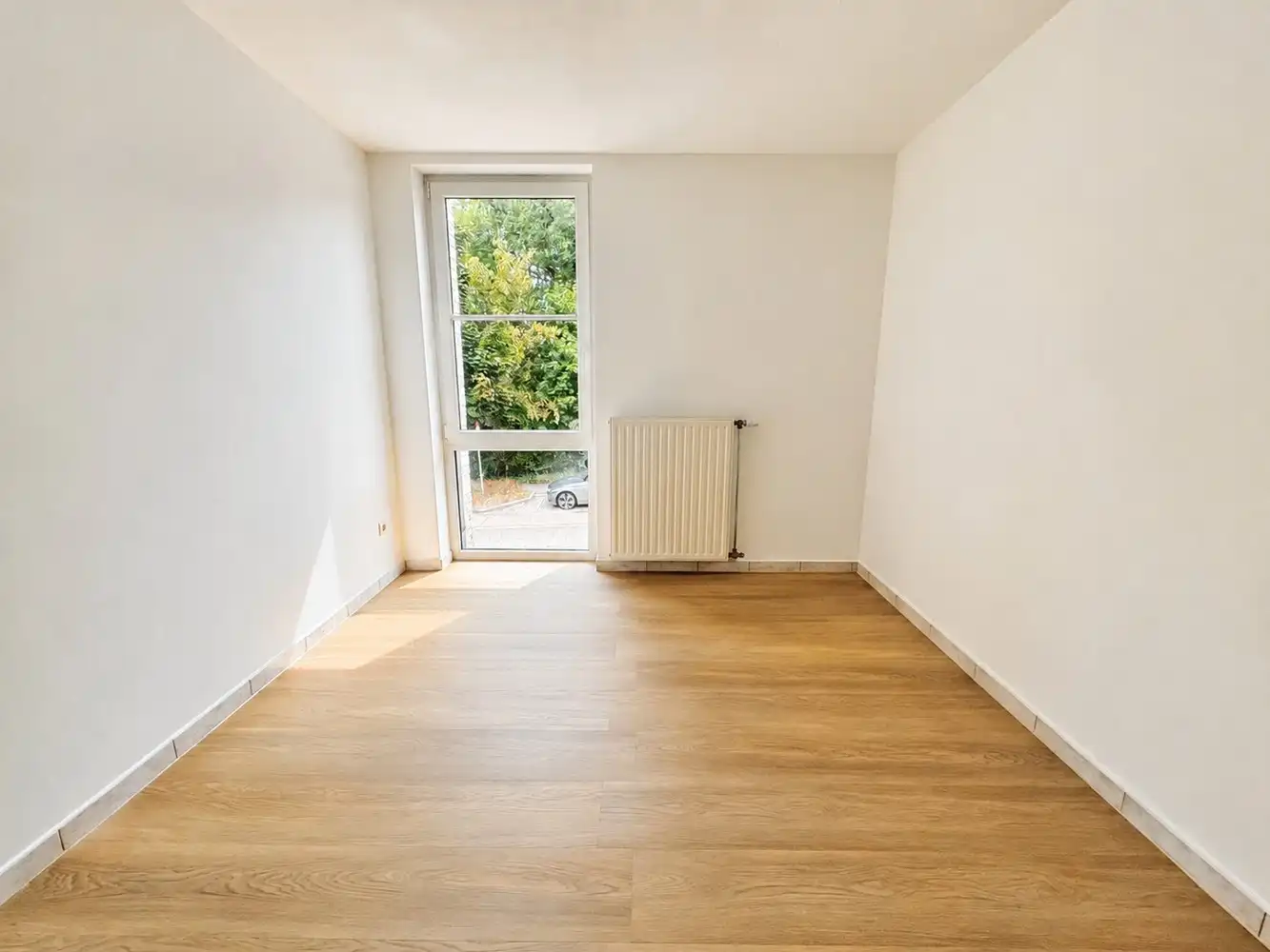Intrekklaar appartement met terras foto 6