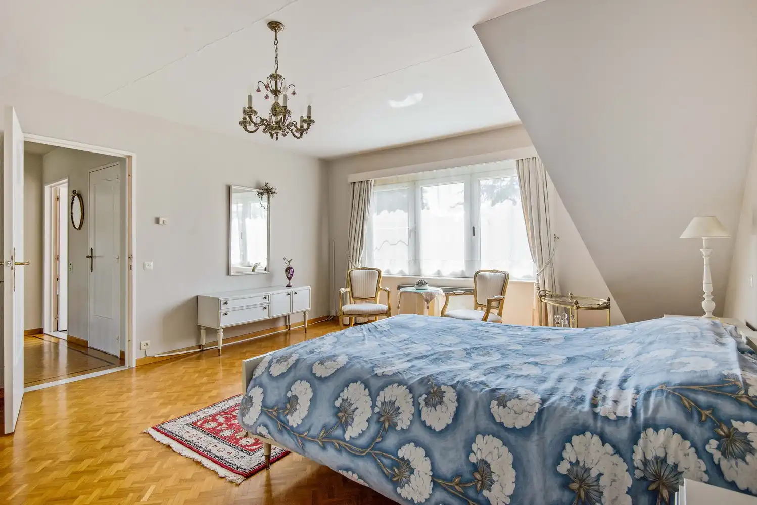Charmante villa met 4 slaapkamers op toplocatie in Wommelgem! foto 23