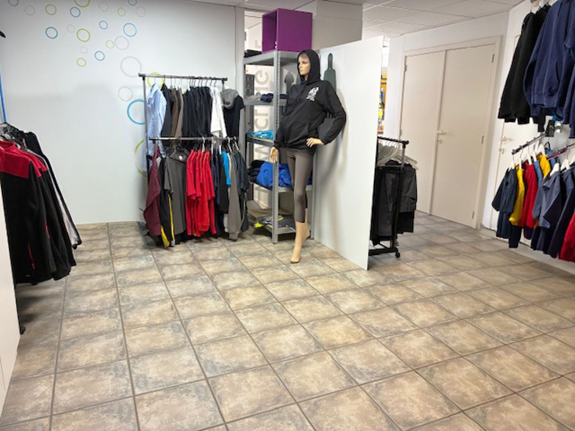 Commerciële ruimte te huur foto 18