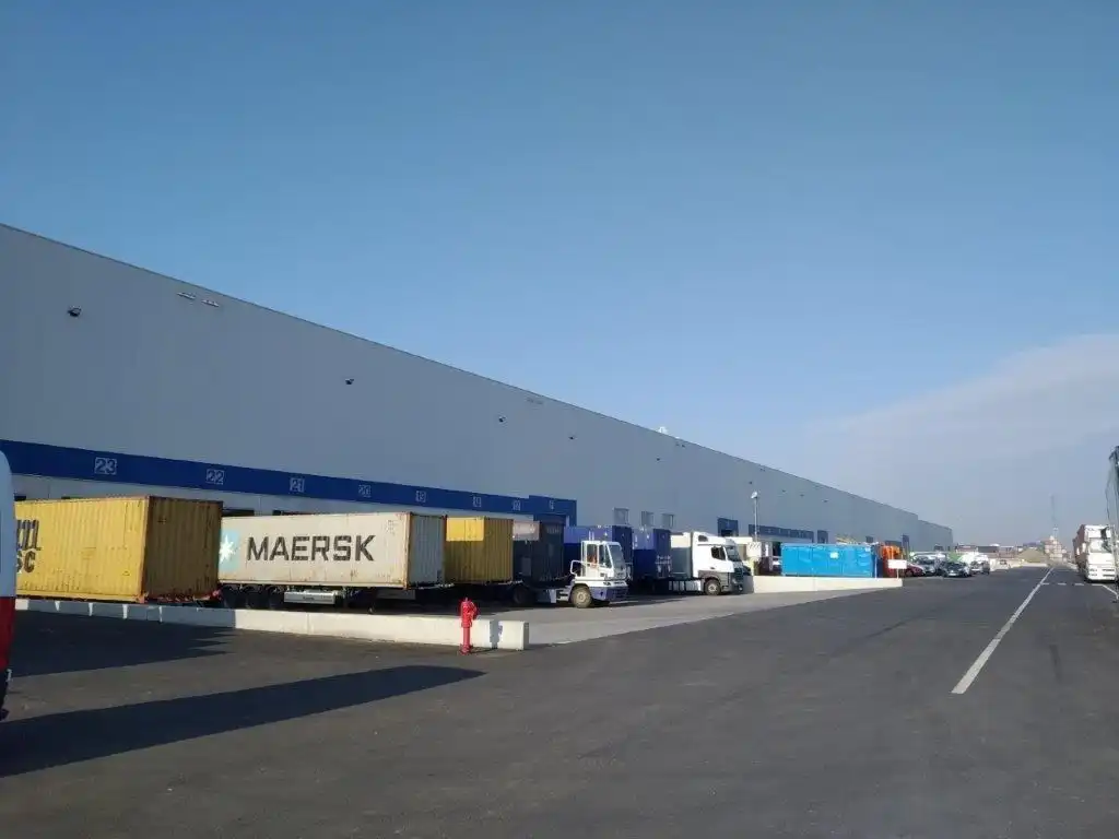 Logistiek magazijn met kantoor in Antwerp Express Port in Grobbendonk foto 6