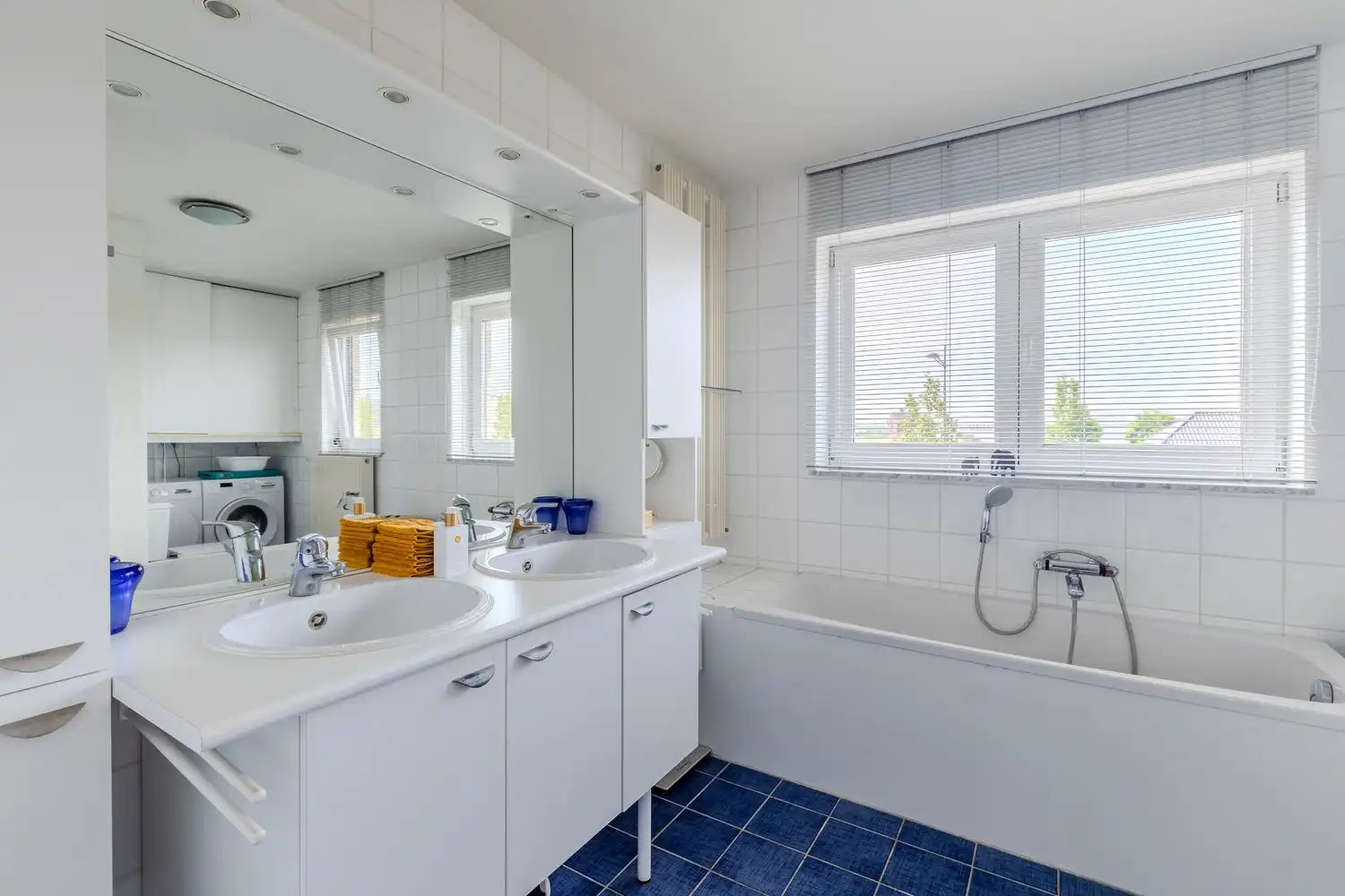 Ruime woning met drie slaapkamers, garage en prachtig landelijk uitzicht in Veldwezelt (Lanaken) foto 28