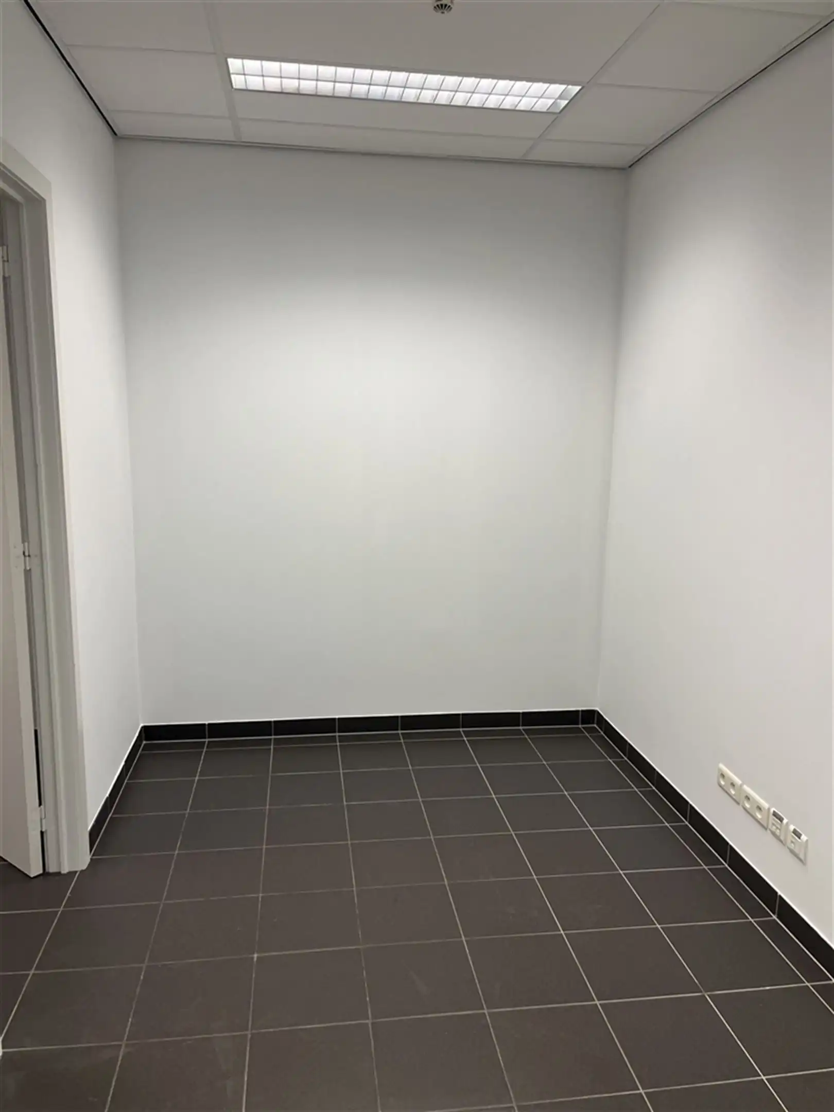 Kantoorgebouw foto 11