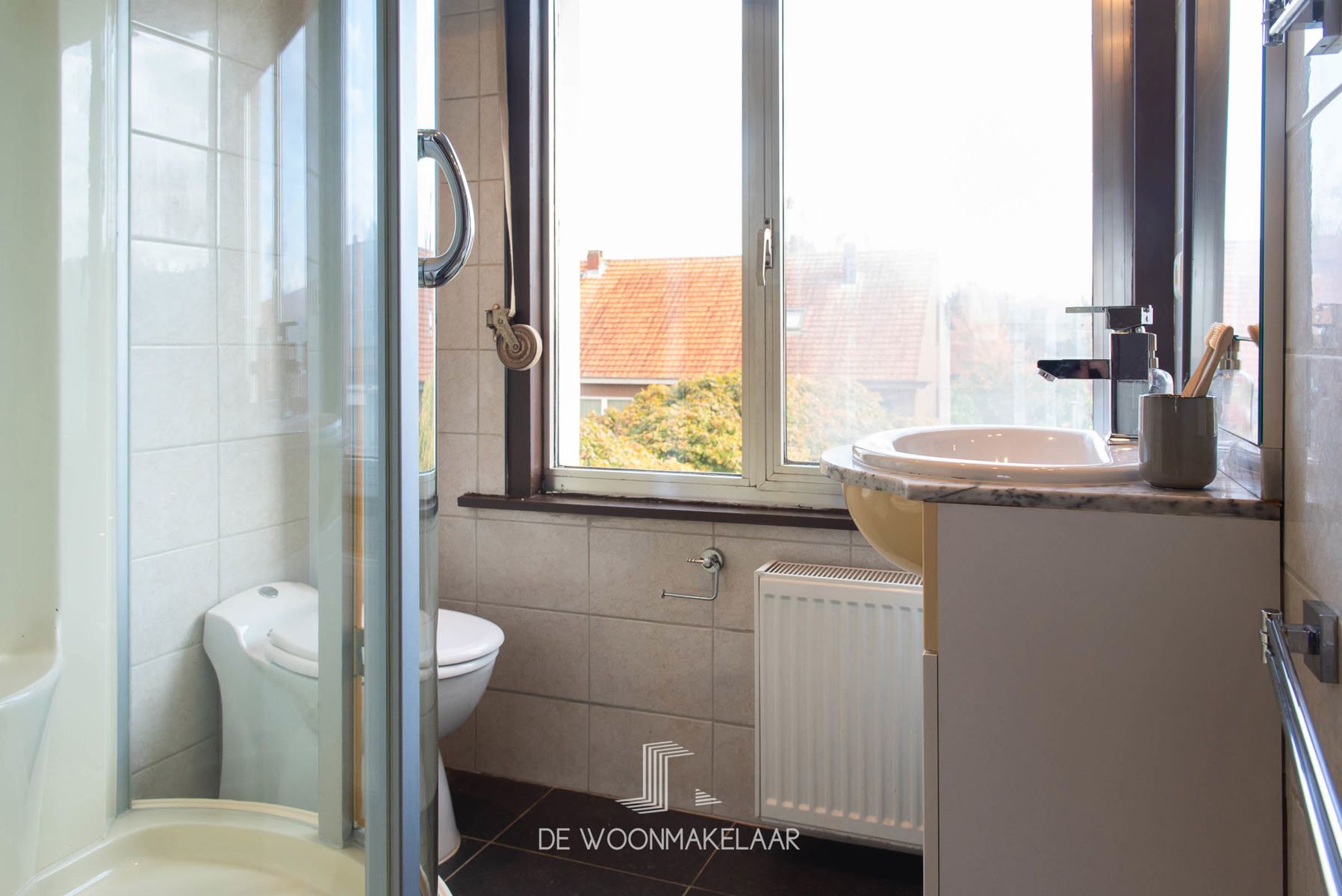 Centraal gelegen bel-etage woning met 3 SLK & ZW tuin foto 14