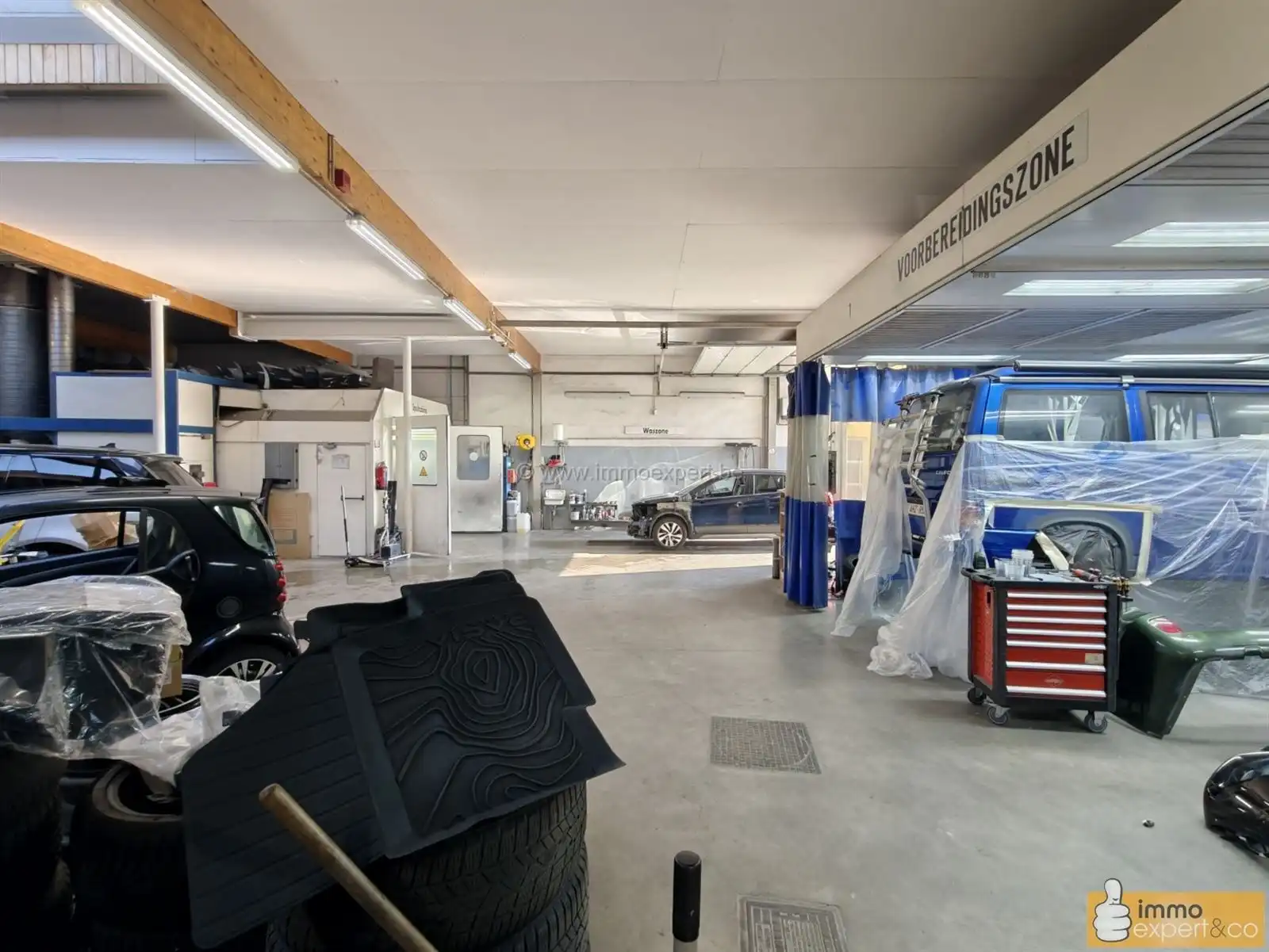 ROOSDAAL : Goed gelegen en volledig uitgeruste werkplaats / carrosserie bedrijf foto 9