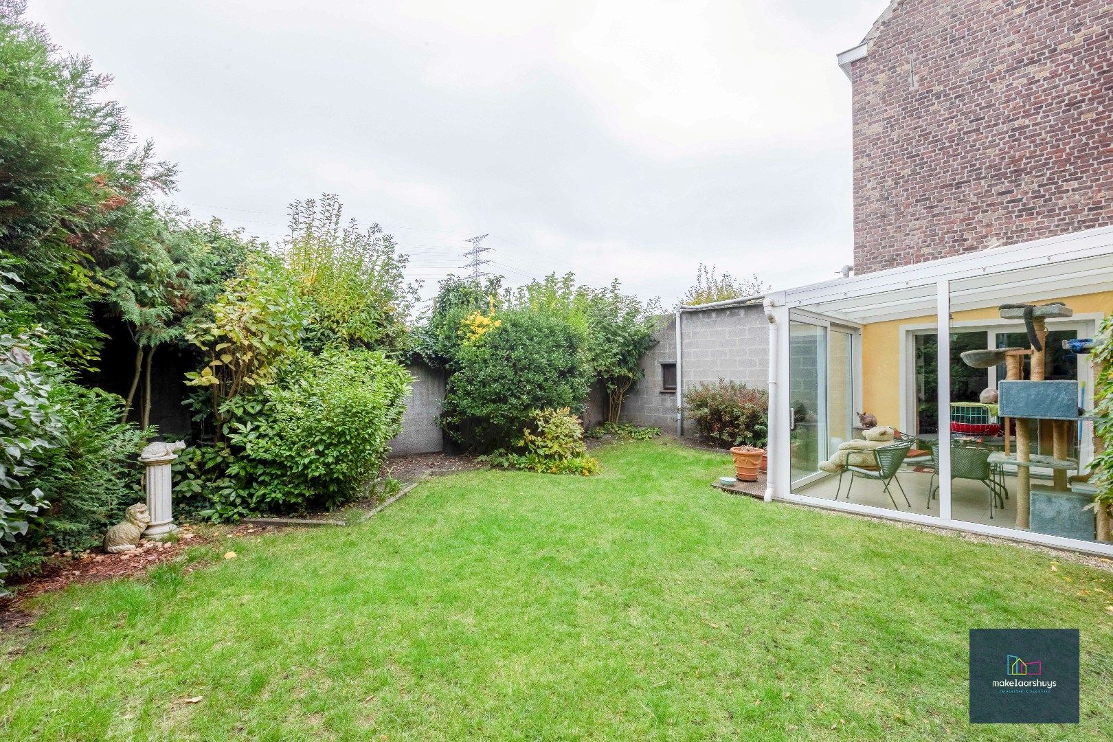 Ruime woning in rij met tuin, garage en 4 slaapkamers in Wondelgem  foto 25