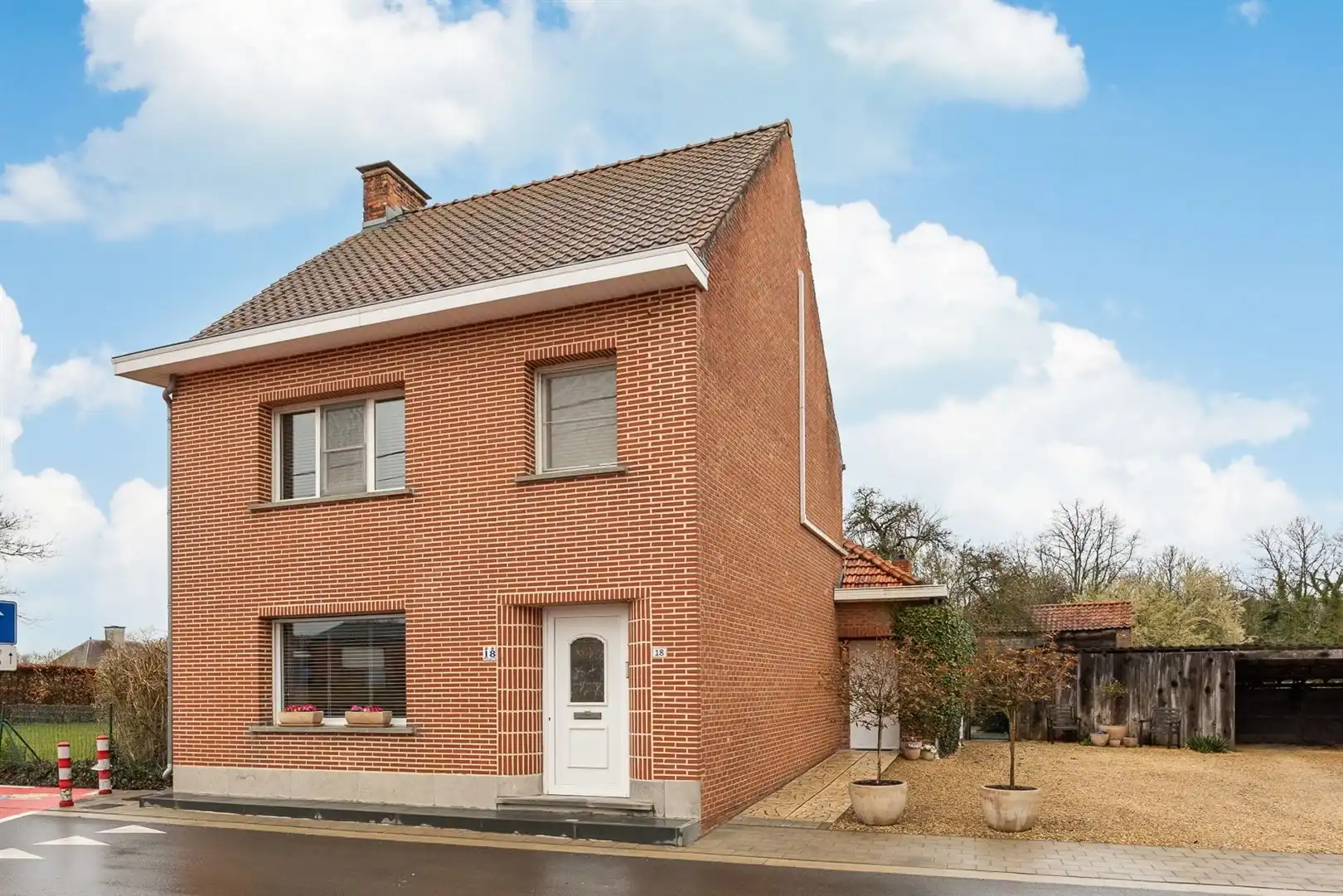 Instapklare woning met een zalige tuin! foto 2