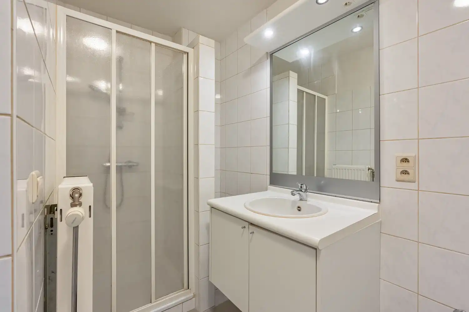 Gunstig gelegen opbrengsteigendom bestaande uit 2 studio's foto 7