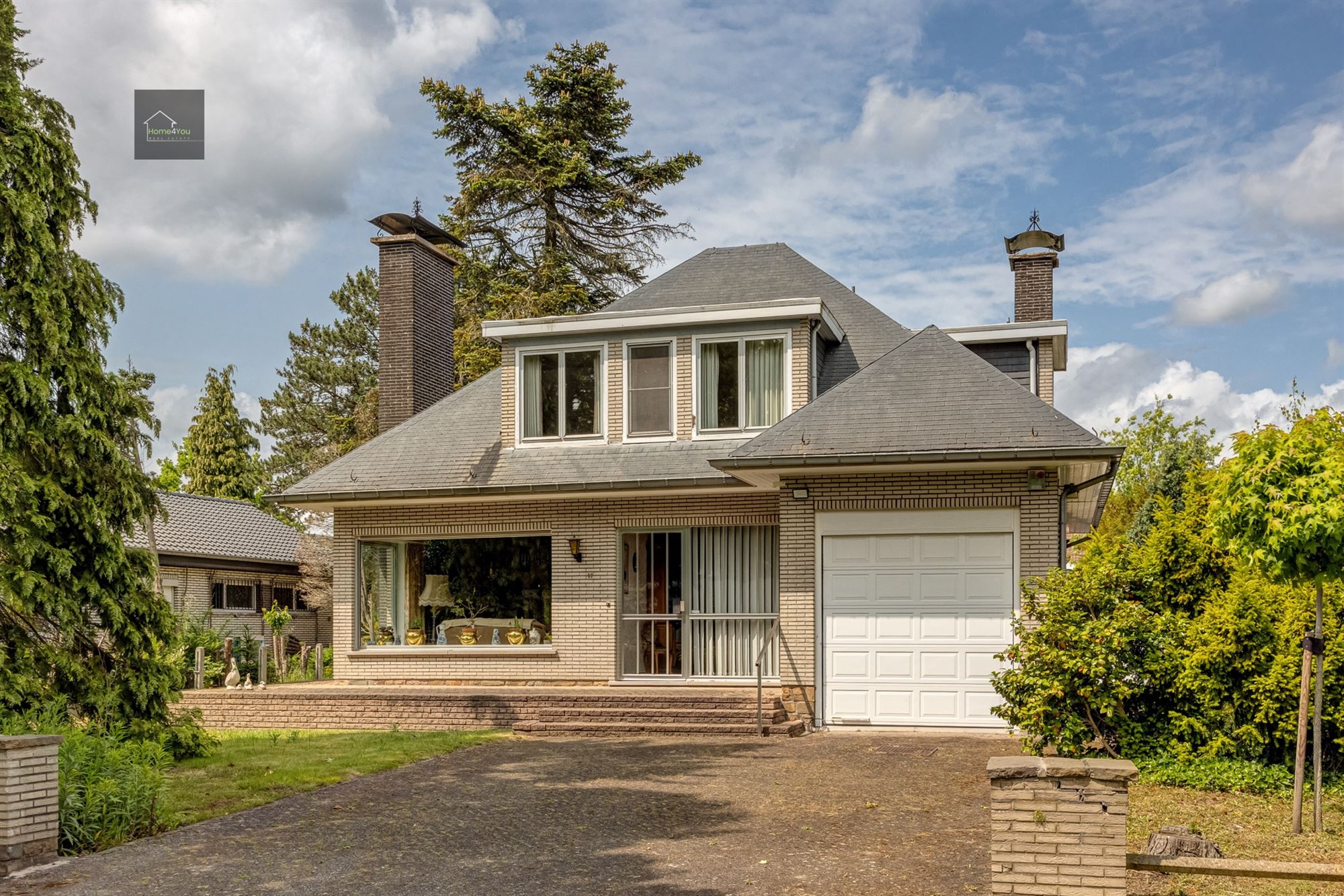 Hoofdfoto van de publicatie: Te renoveren villa op 1058m² op absolute toplocatie
