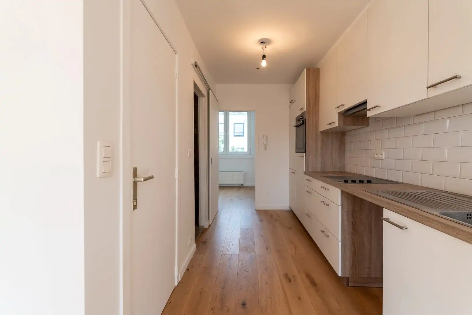 Gerenoveerd appartement met terras, op topligging foto 5
