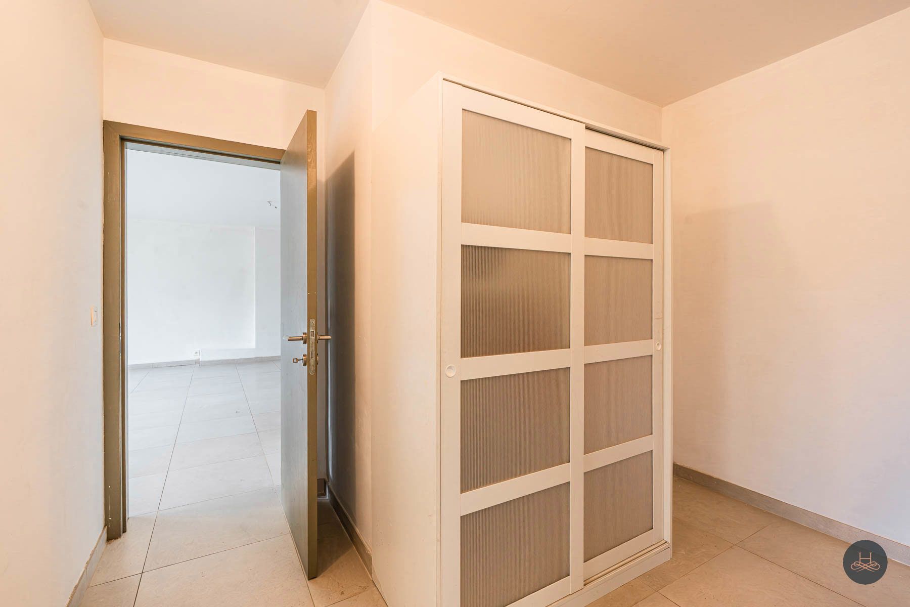 Uniek appartement met ruime tuin foto 16