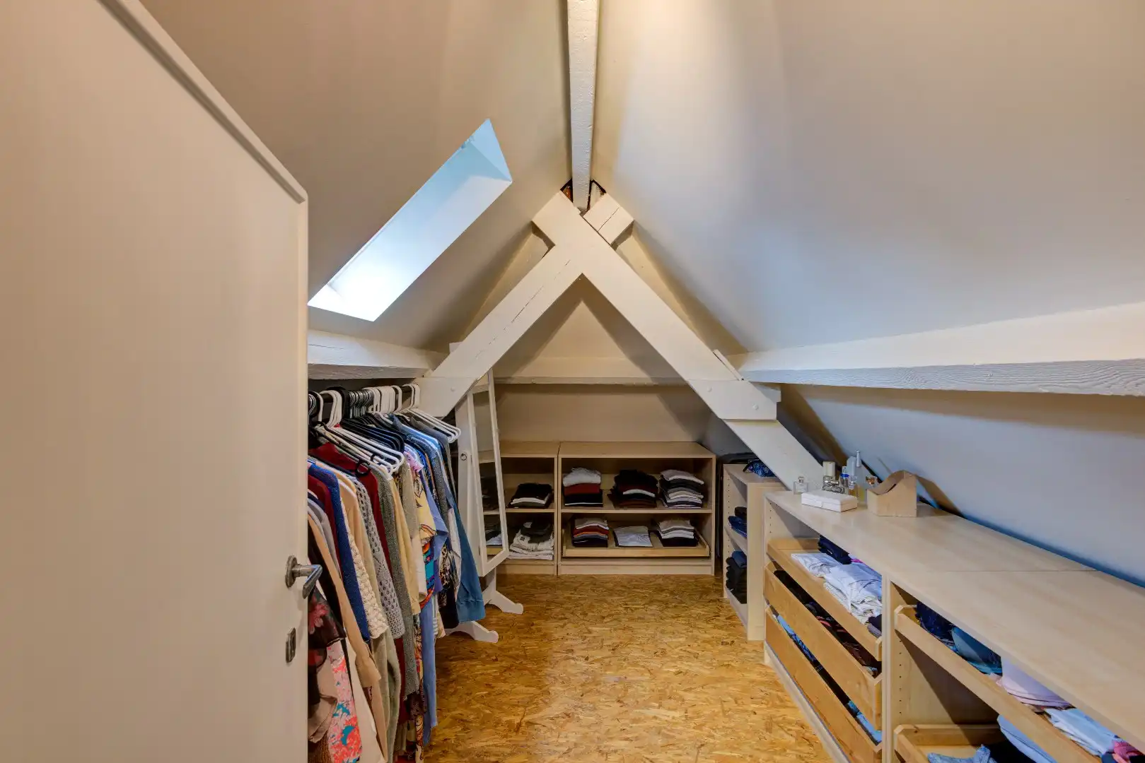 Gerenoveerde halfopen bebouwing met tuin, terras, dubbele garage en 4 slaapkamers in Londerzeel  : OPENDEUR  28/2 VAN 14 TOT 17 UUR foto 17