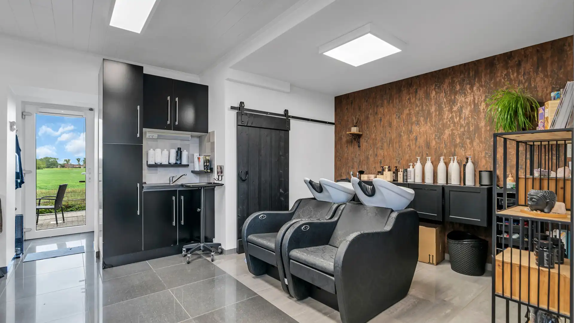 Gerenoveerde woning met handelspand te Dilsen-Stokkem foto 6