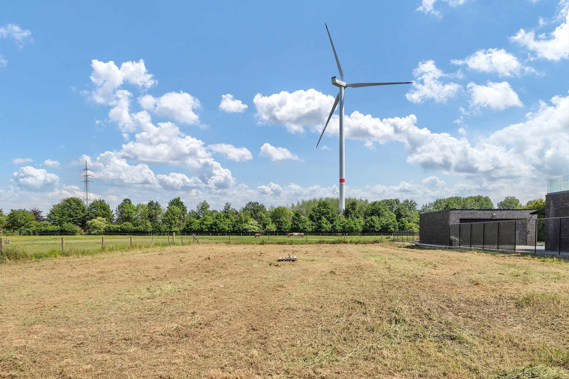 Unieke bouwgrond voor OB met weide  foto 8