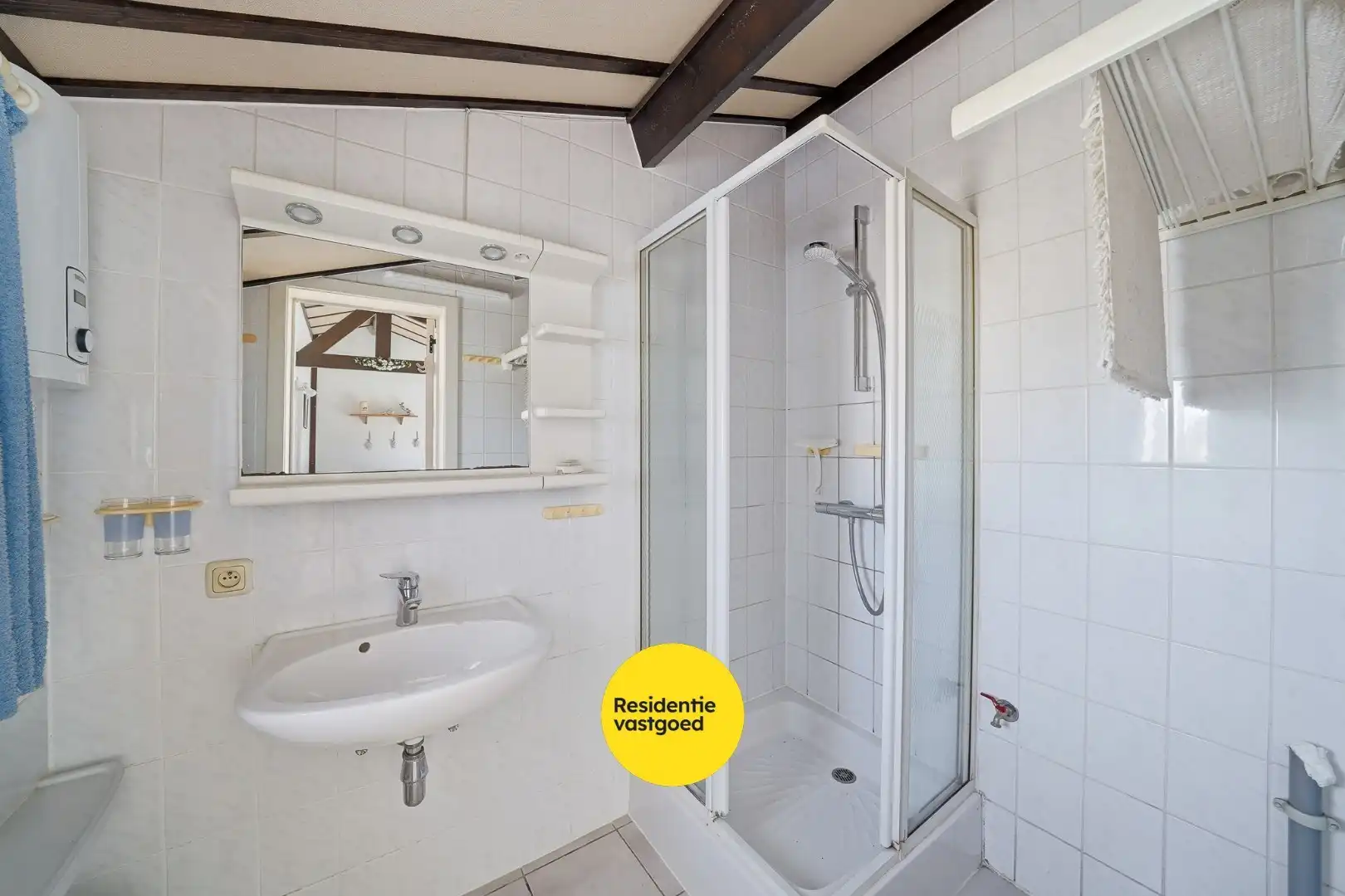Instapklare vakantiewoning met zonnige tuin en 2 slaapkamers foto 9