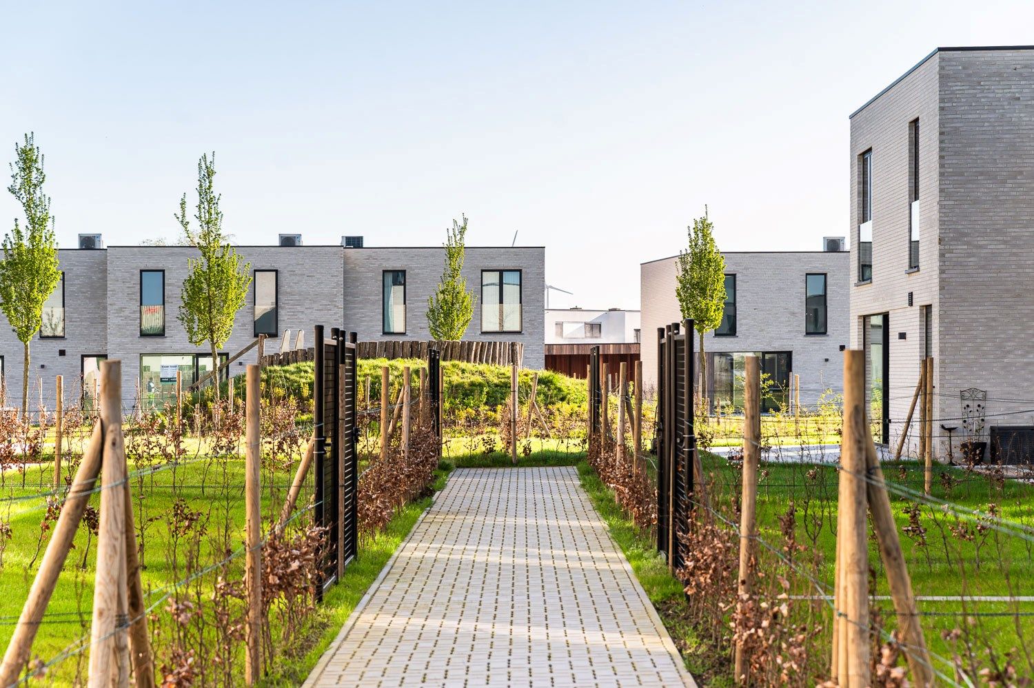 Duurzame instapklare woningen in een groene parkomgeving foto 5