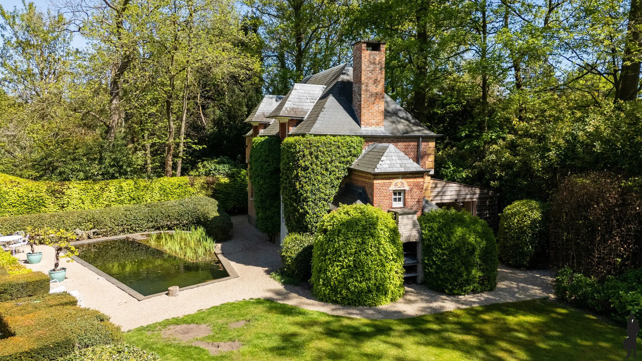 Prachtig instapklaar eclectisch landhuis op ca. 2.932m² te Hoogboom! foto 25