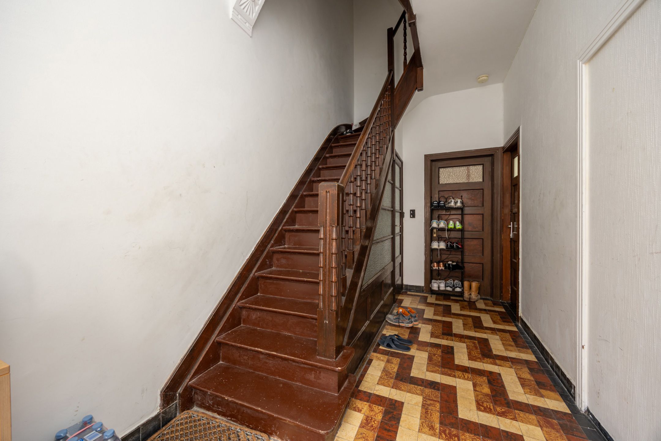 Opbrengsteigendom met 2 appartementen foto 3