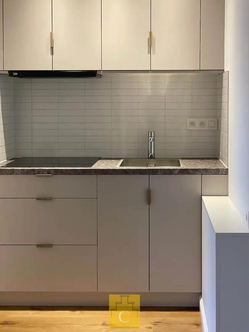 Volledig vernieuwde serviceflat met zonnig terras in een groene oase nabij het centrum van Brugge foto 14