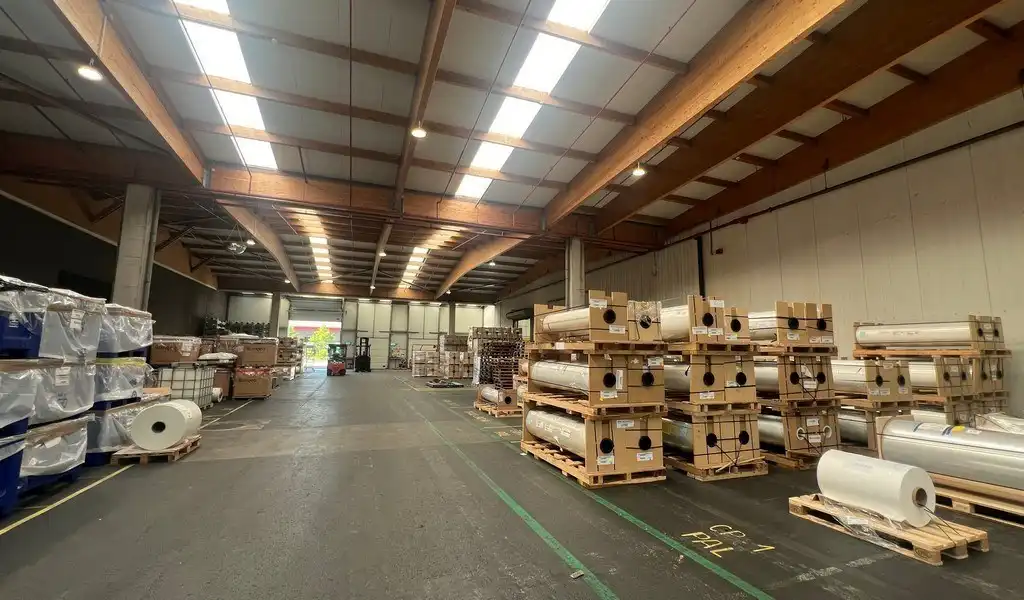 Logistiek bedrijfspand te huur in de haven van Gent foto 11