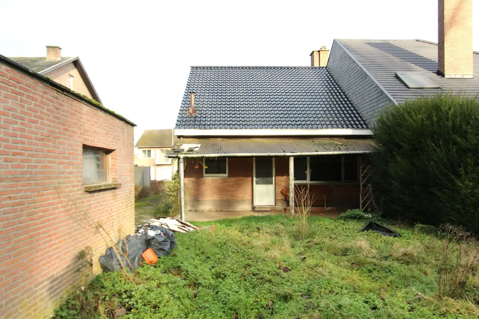 Woning in aangename woonbuurt centrum Tongeren - Grondig te renoveren foto 5