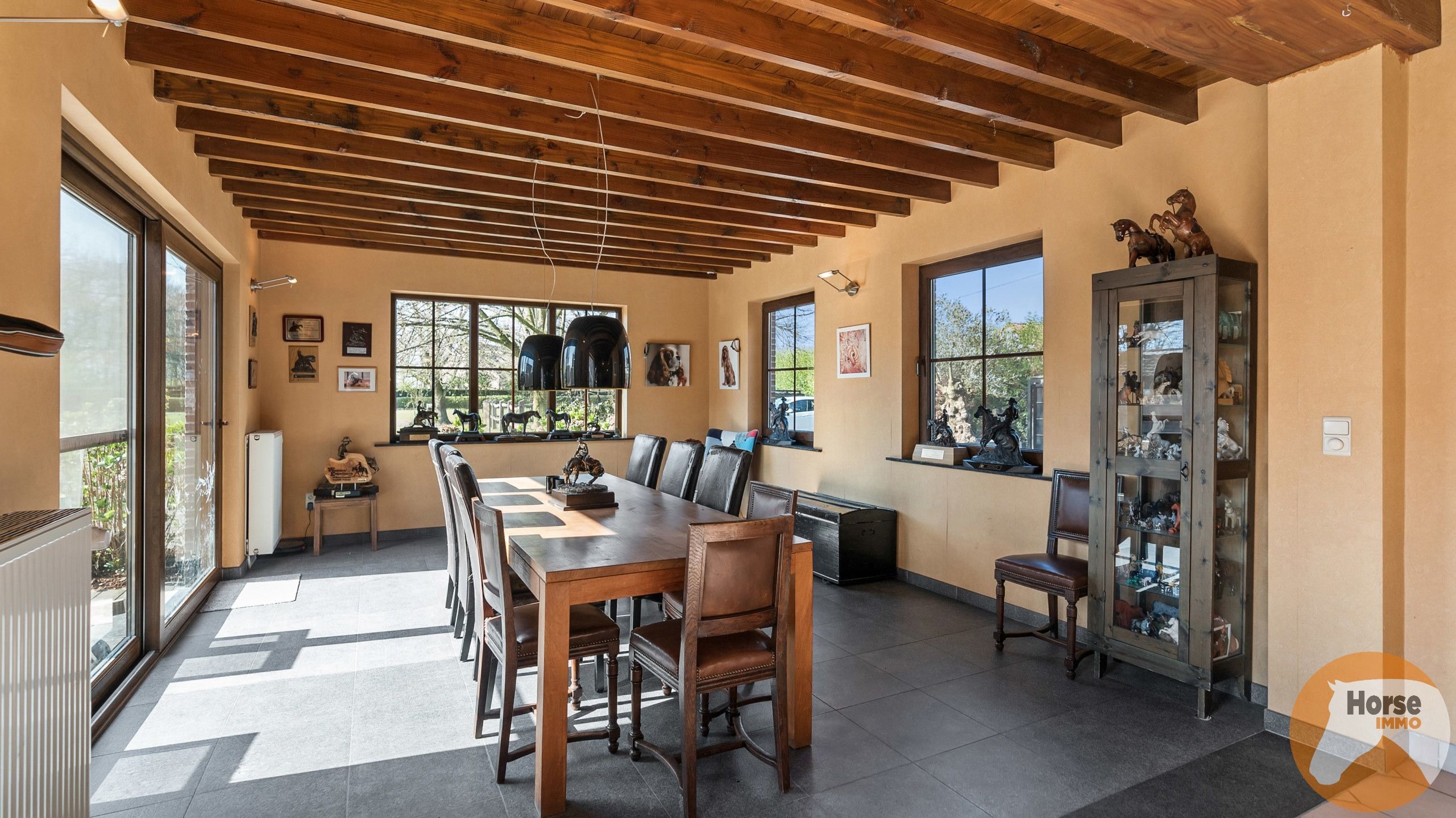 BERLARE - Instapklare woning met stallen en weides foto 17