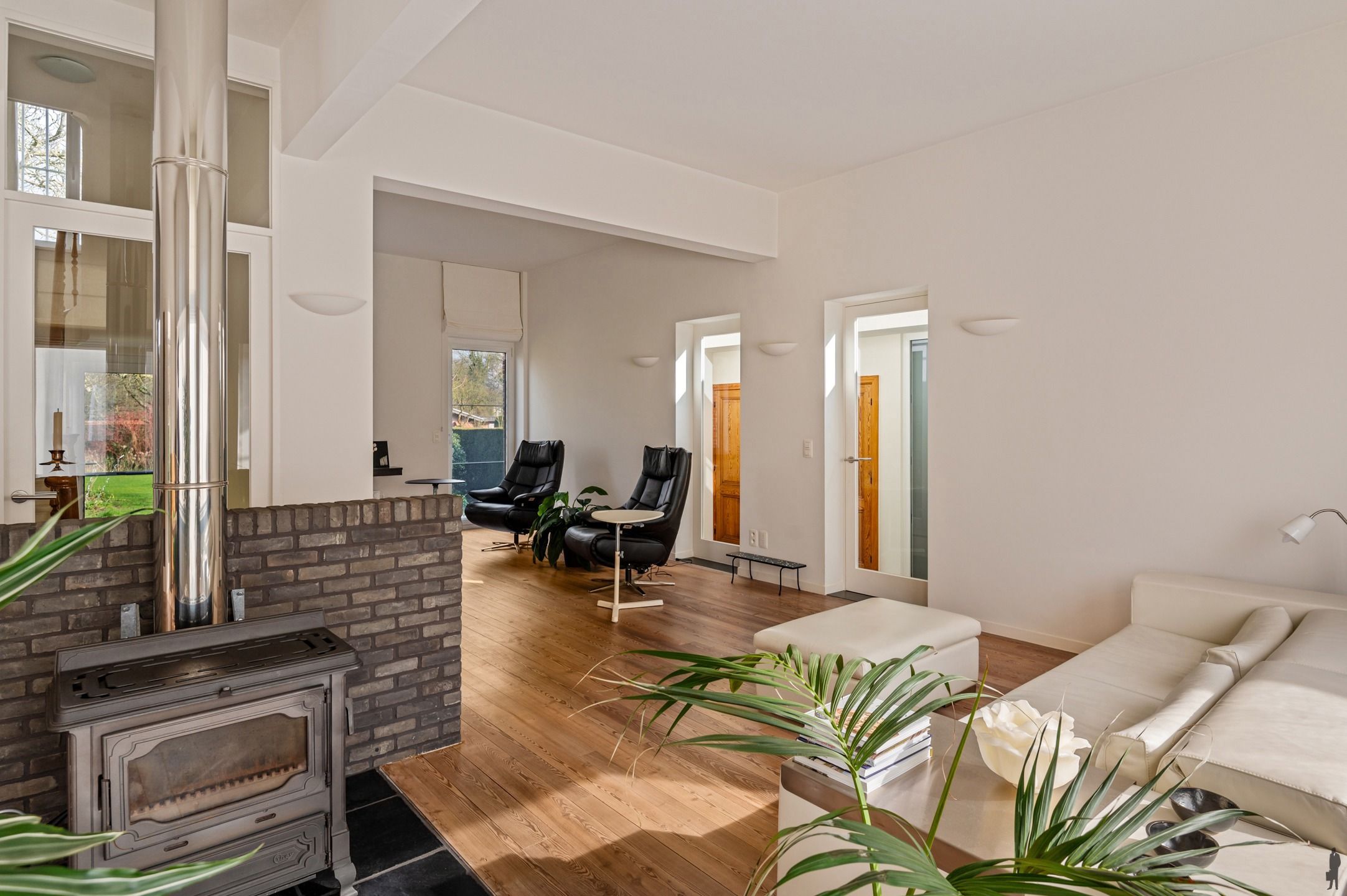 Bijzondere instapklare woning op een prachtig perceel. foto 6