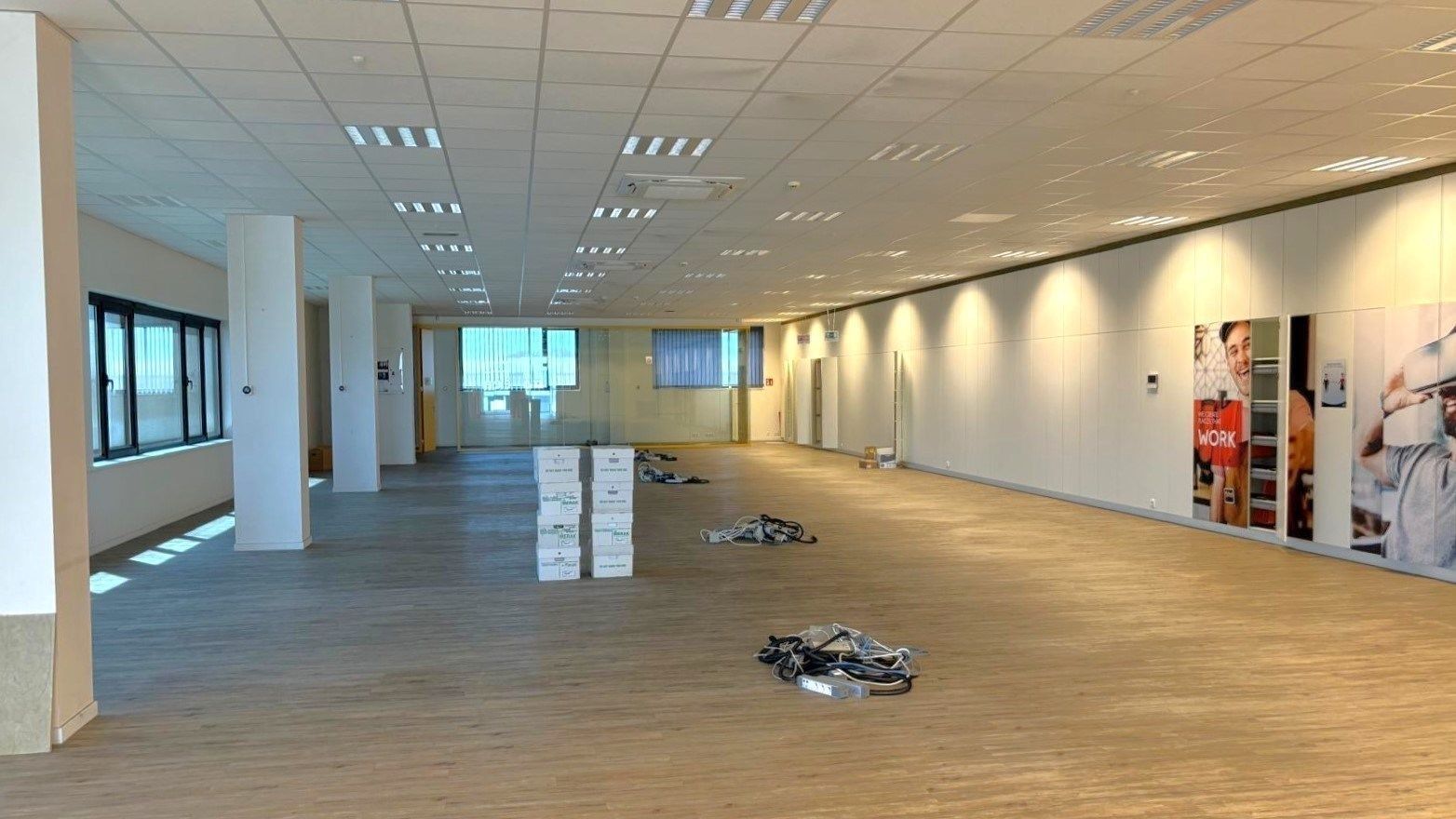 Kantoor met magazijn te huur aan de voorhaven in Gent foto 5