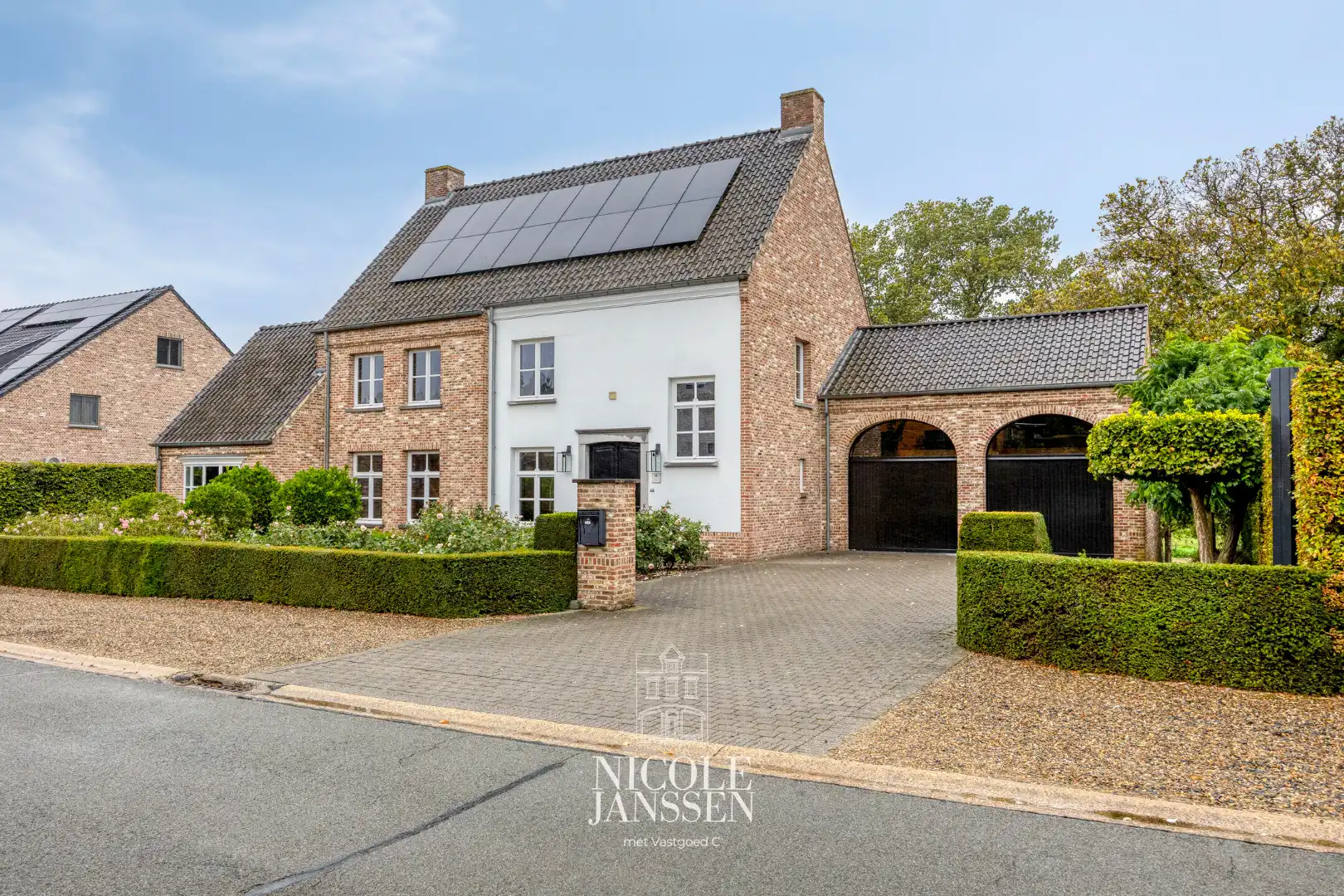 Villa met tijdloze charme  foto {{pictureIndex}}
